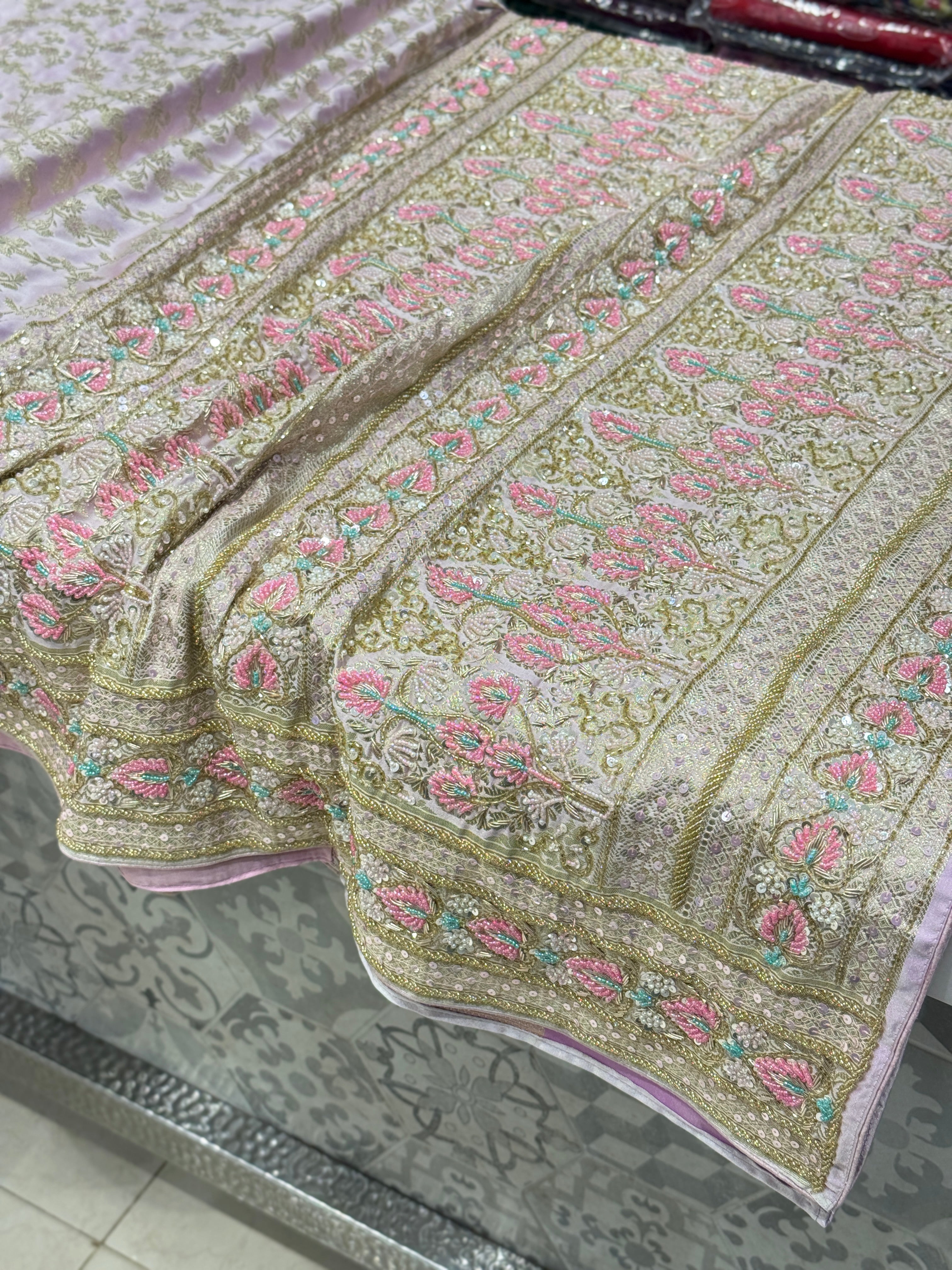 Lilac Banarasi Heart Border Fancy Hand Embroidery Saree