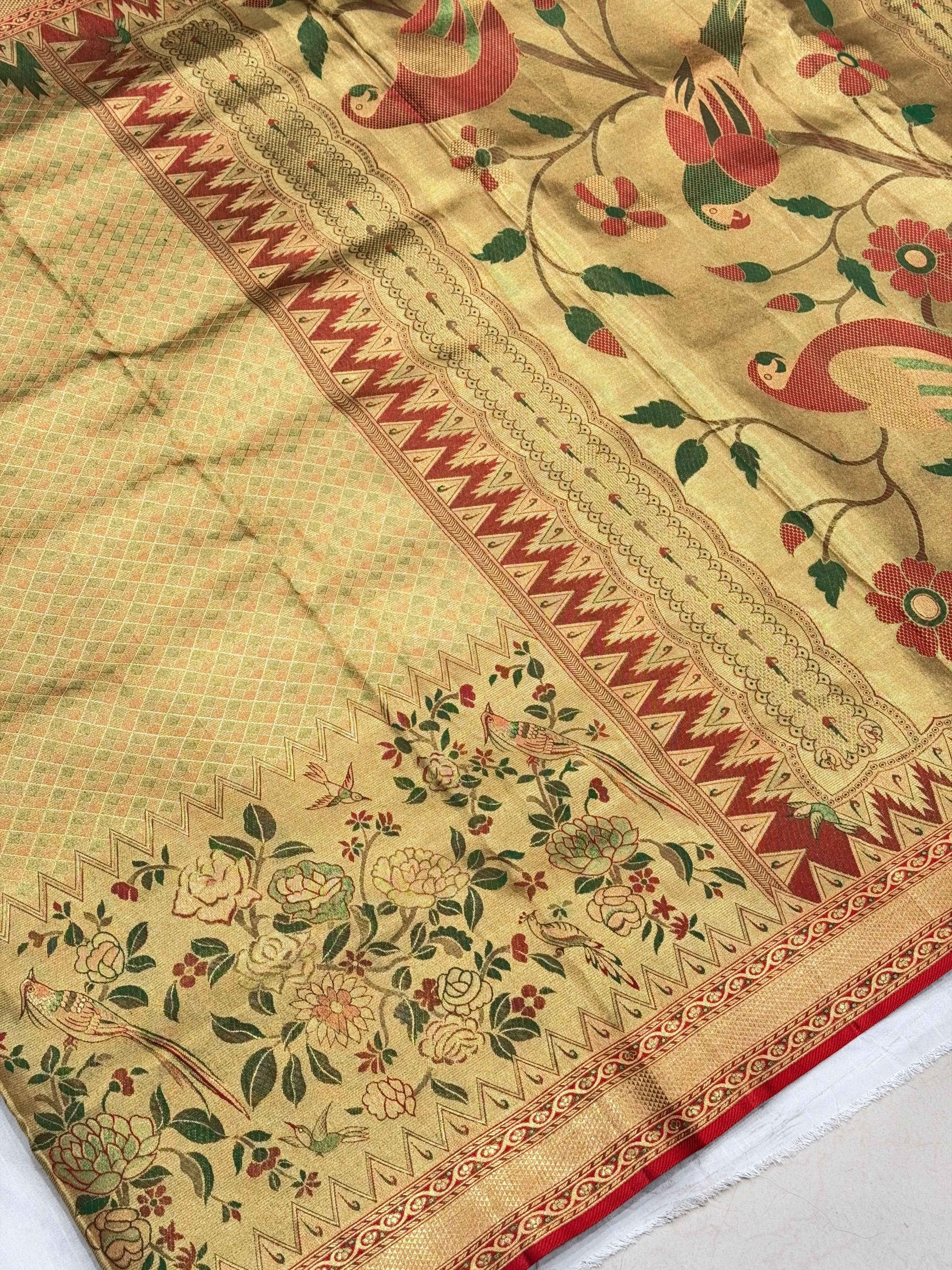 Golden Tissue Meenakari Pallu Handloom Kanjivaram Tissue Silk Saree