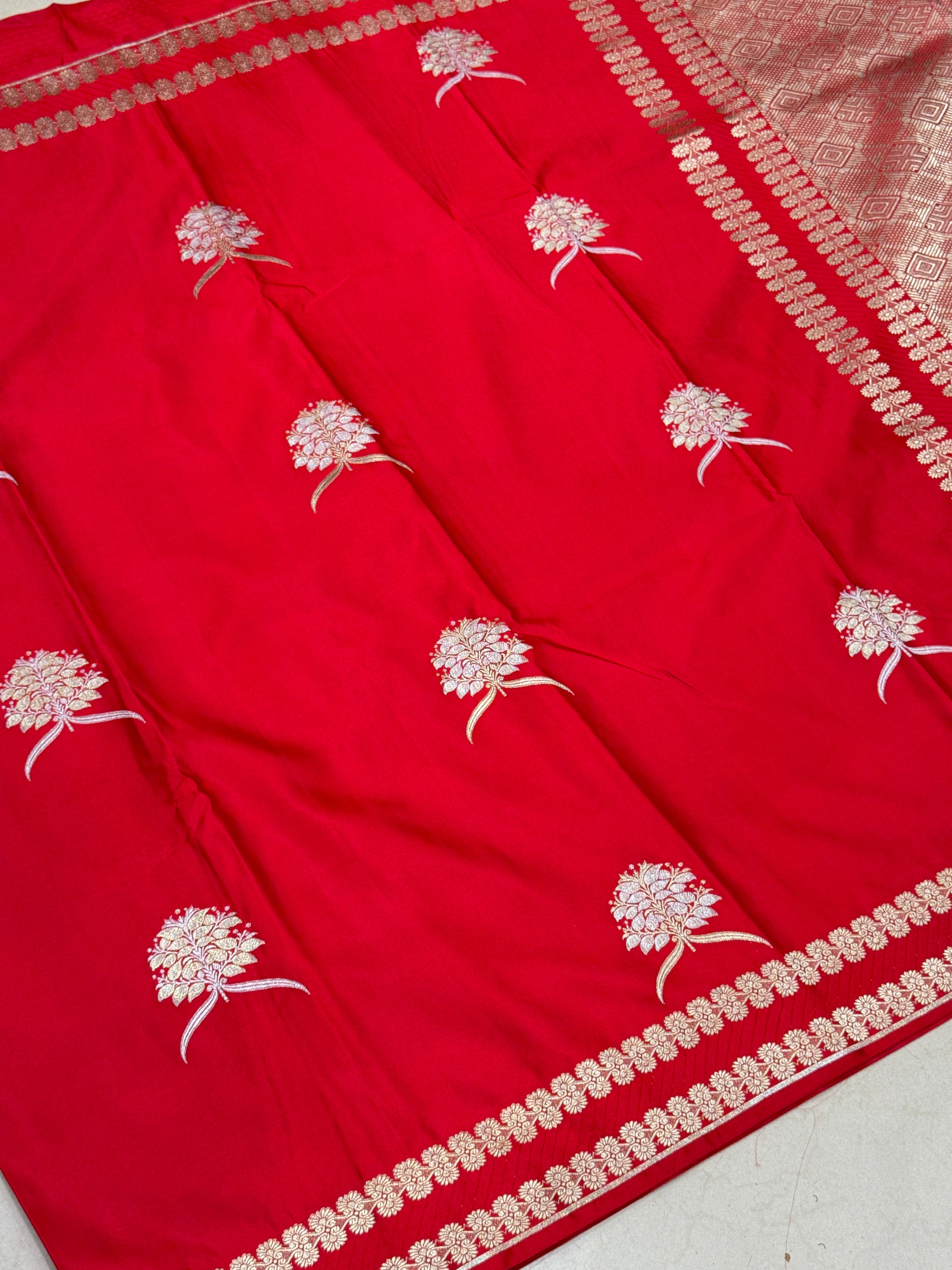 Red Banarasi Big Sliver Butta Saree