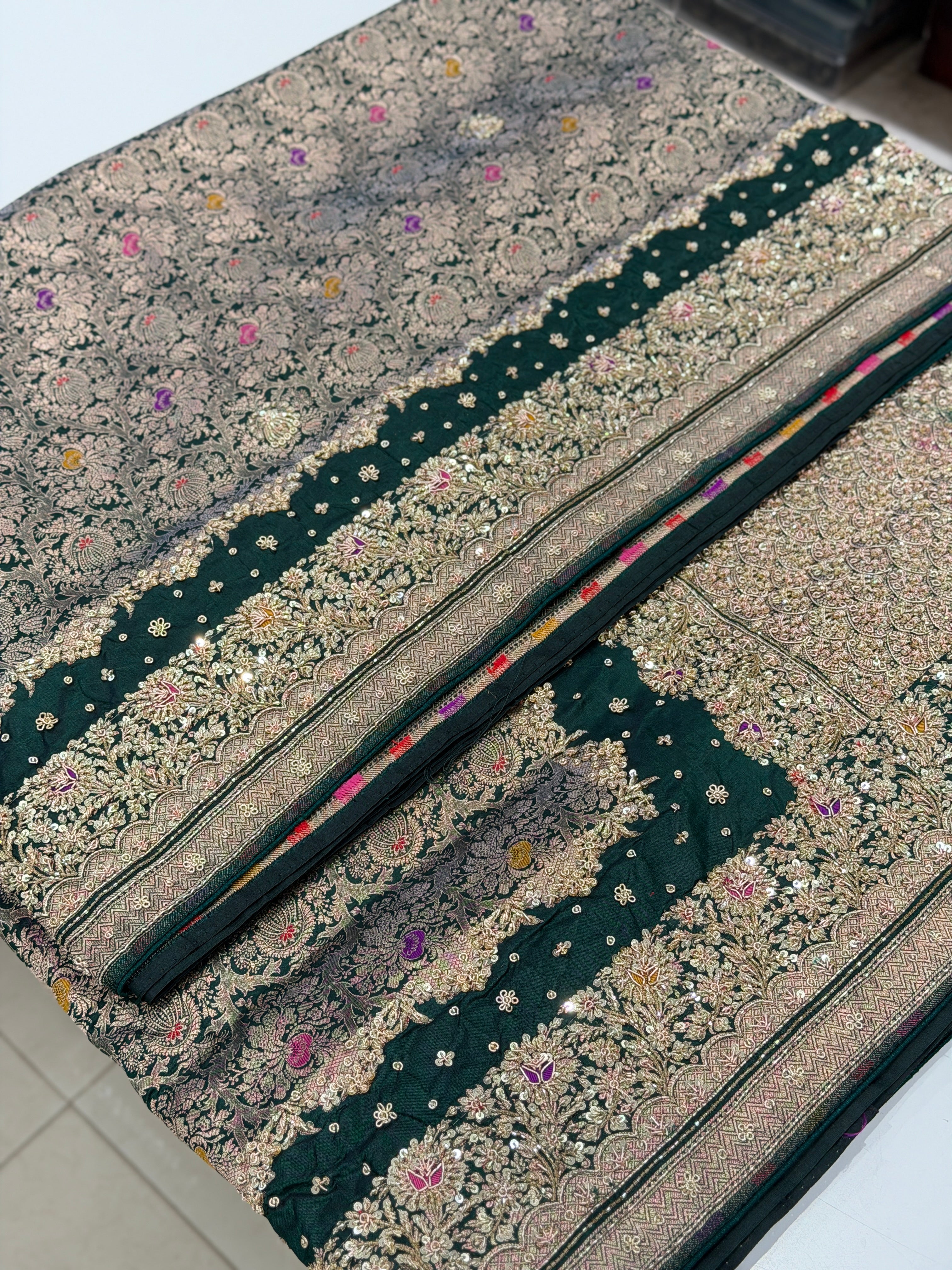 Bottle Green Meenakari Double Border Handloom Banarasi Pure Katan Zardosi Embroidery Saree