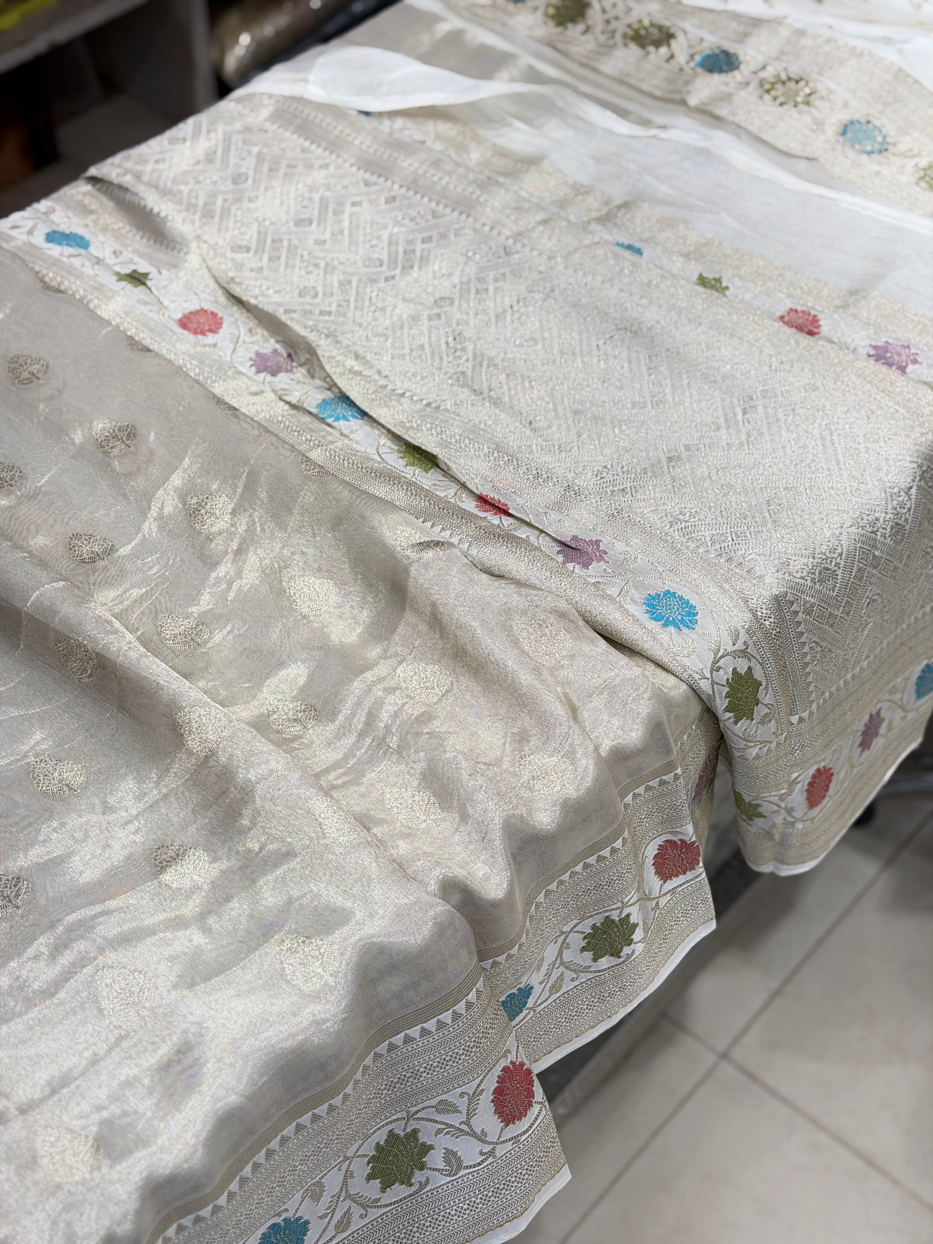 Silver Banarasi Tissue Meenakari Weaved Soft Saree