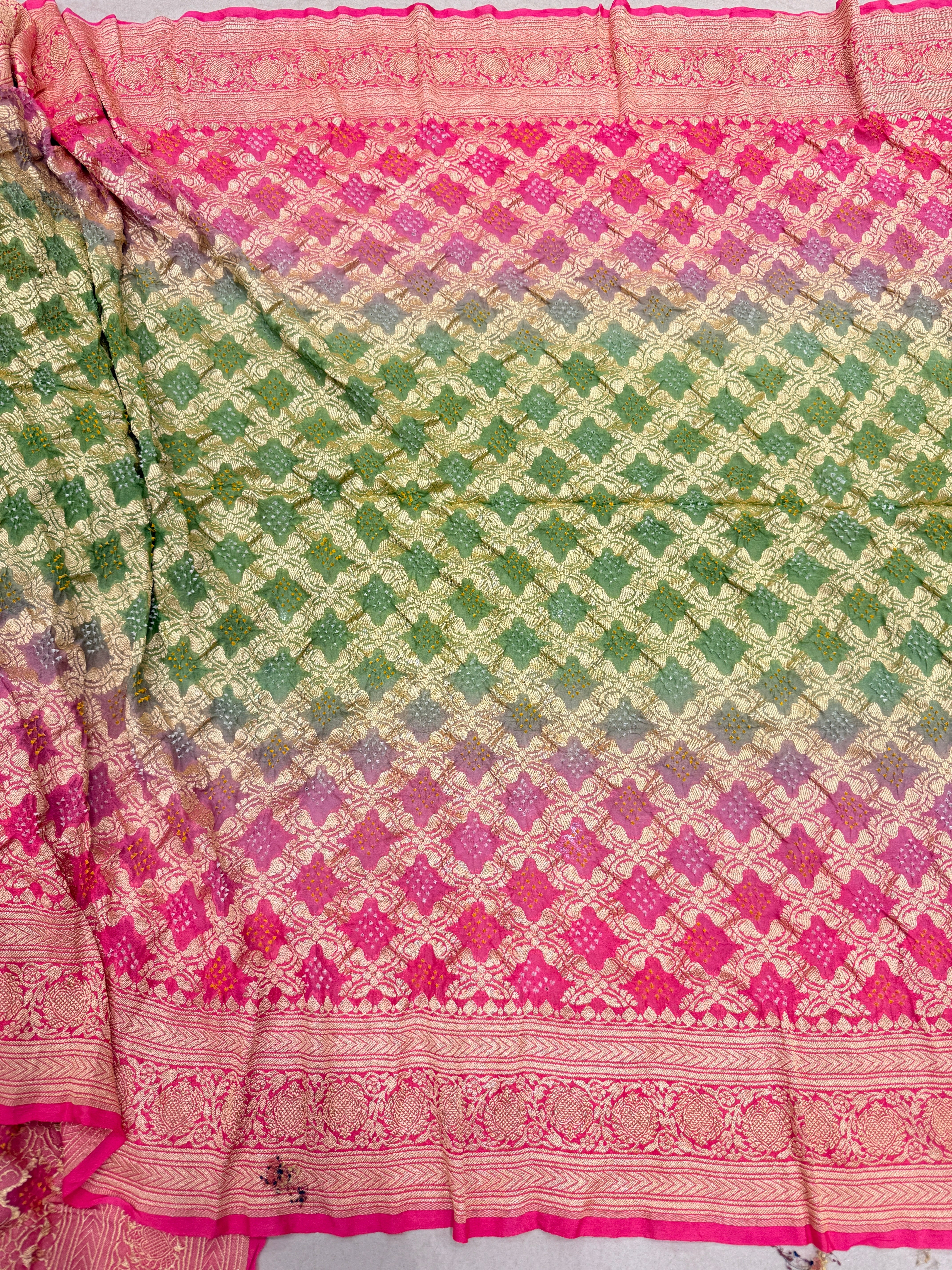 Alia Bhatt Inspired Pan Border Bandhej Bandhini Saree