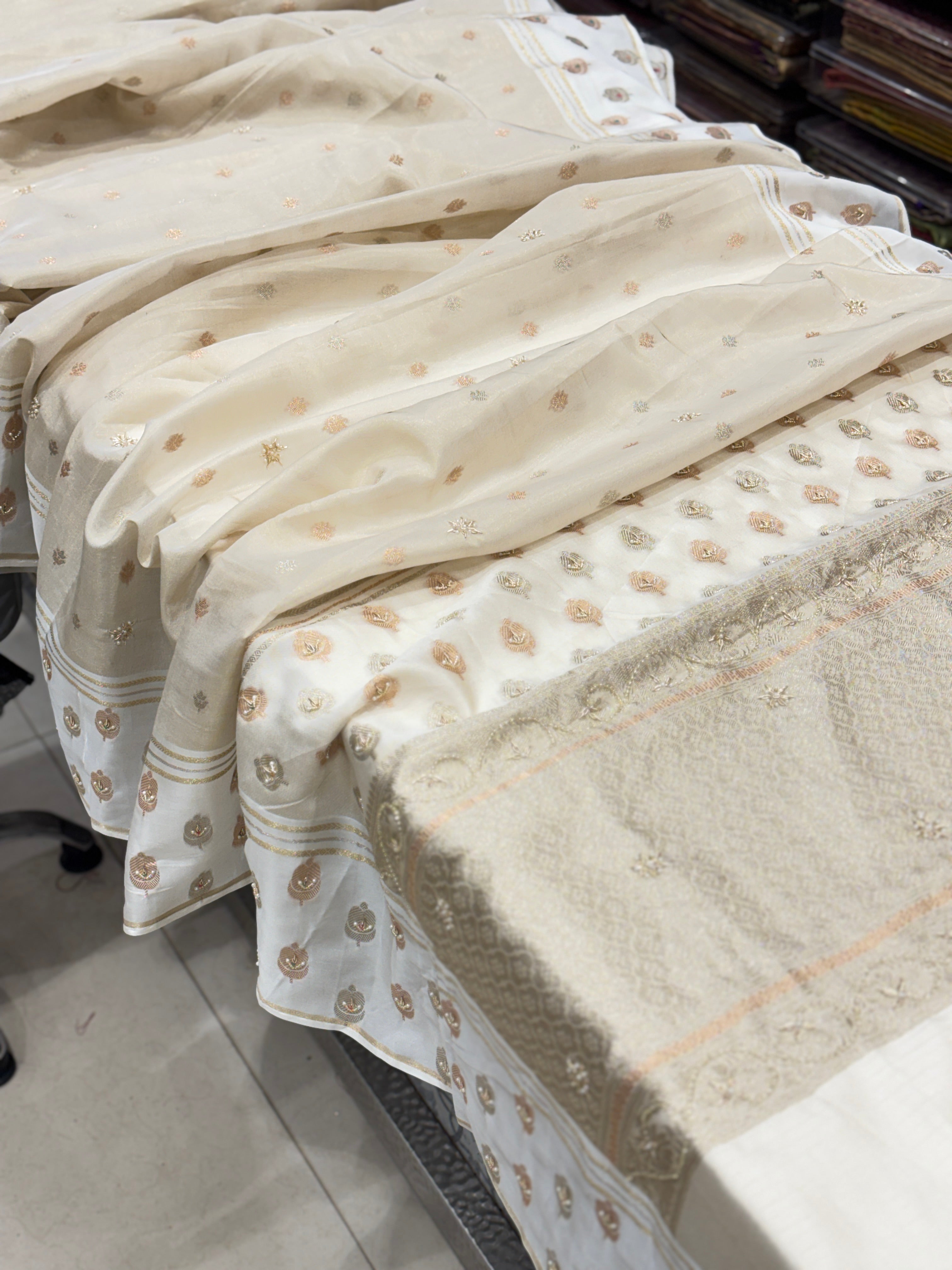 Tissue Sitara Butti Soft Silk Saree