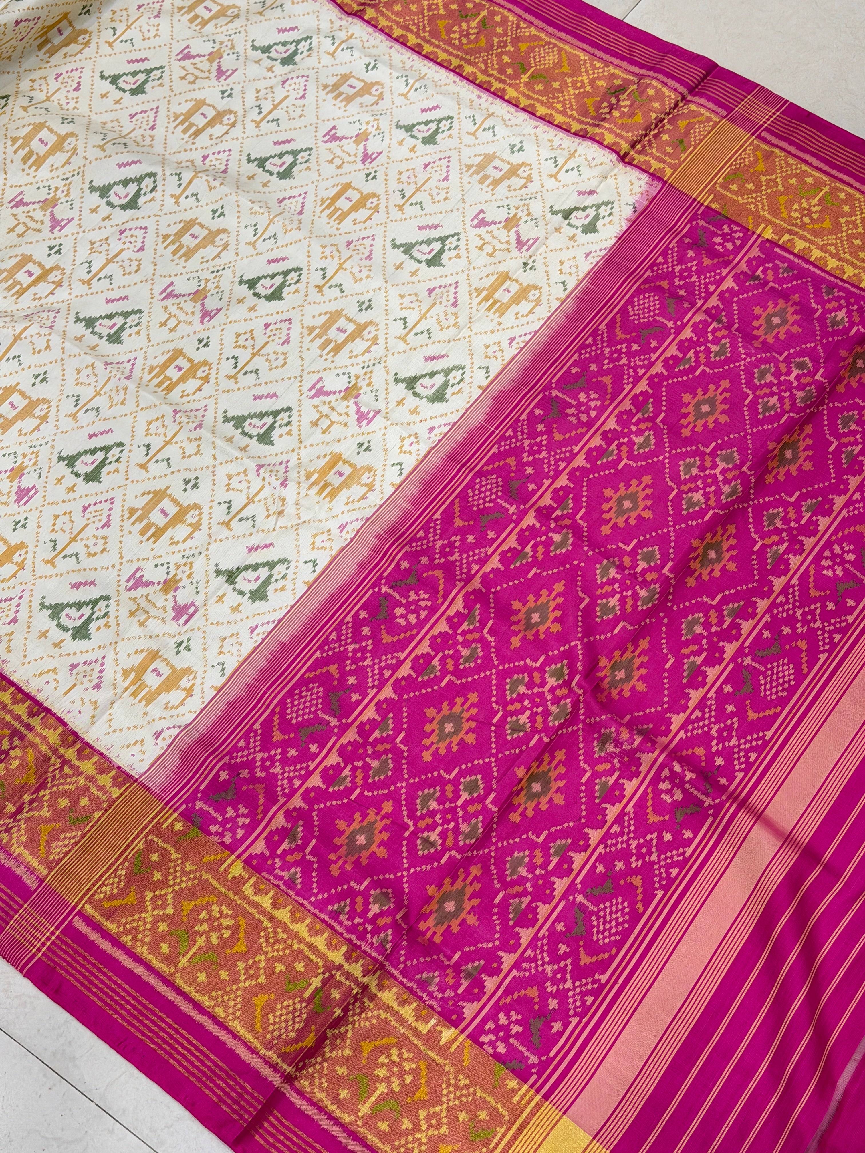 White Rani Nari Kunj Patan Patola Handloom Silk Saree