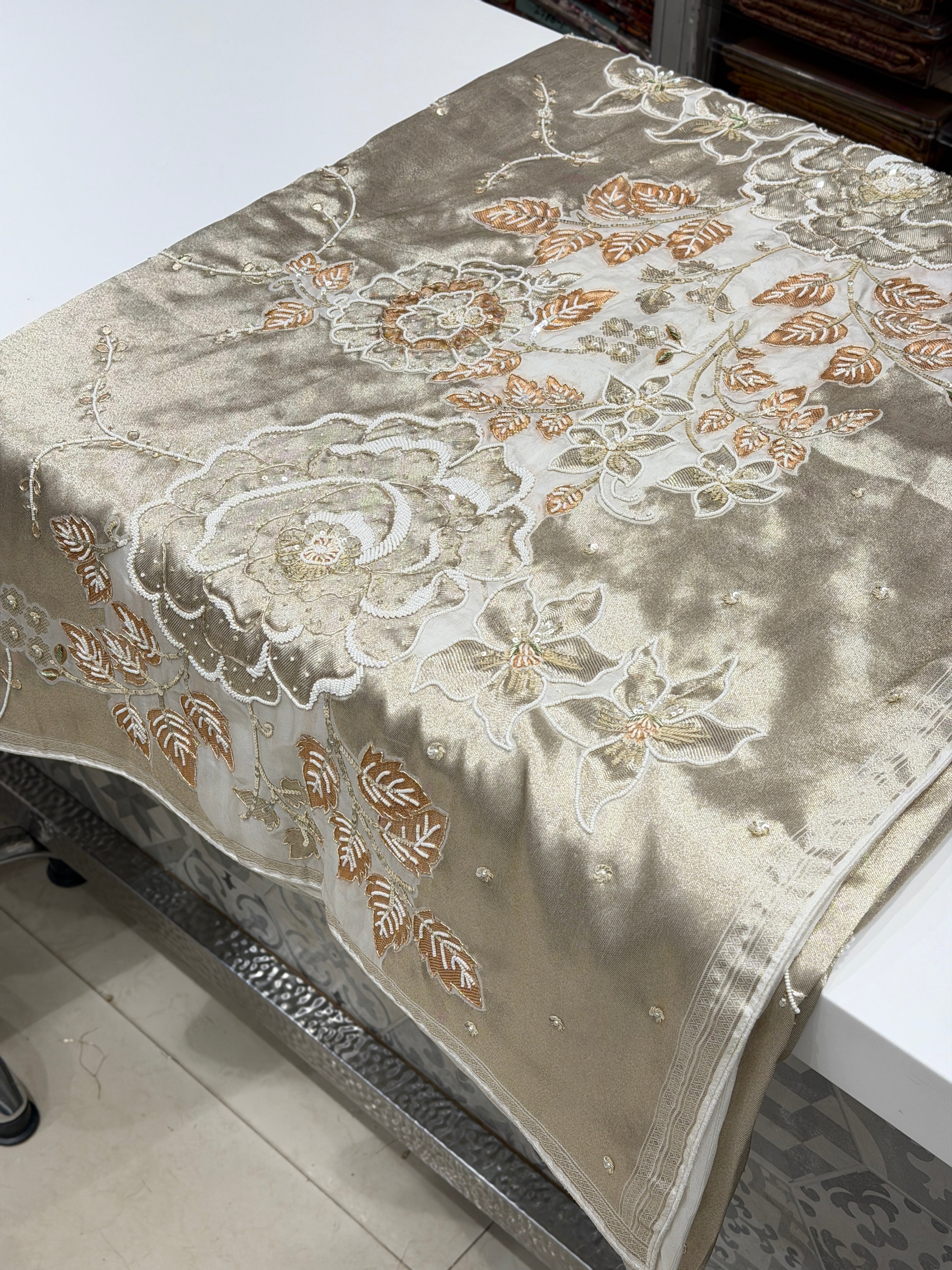 Silver Tissue Floral Pallu Zardosi Embroidery Saree