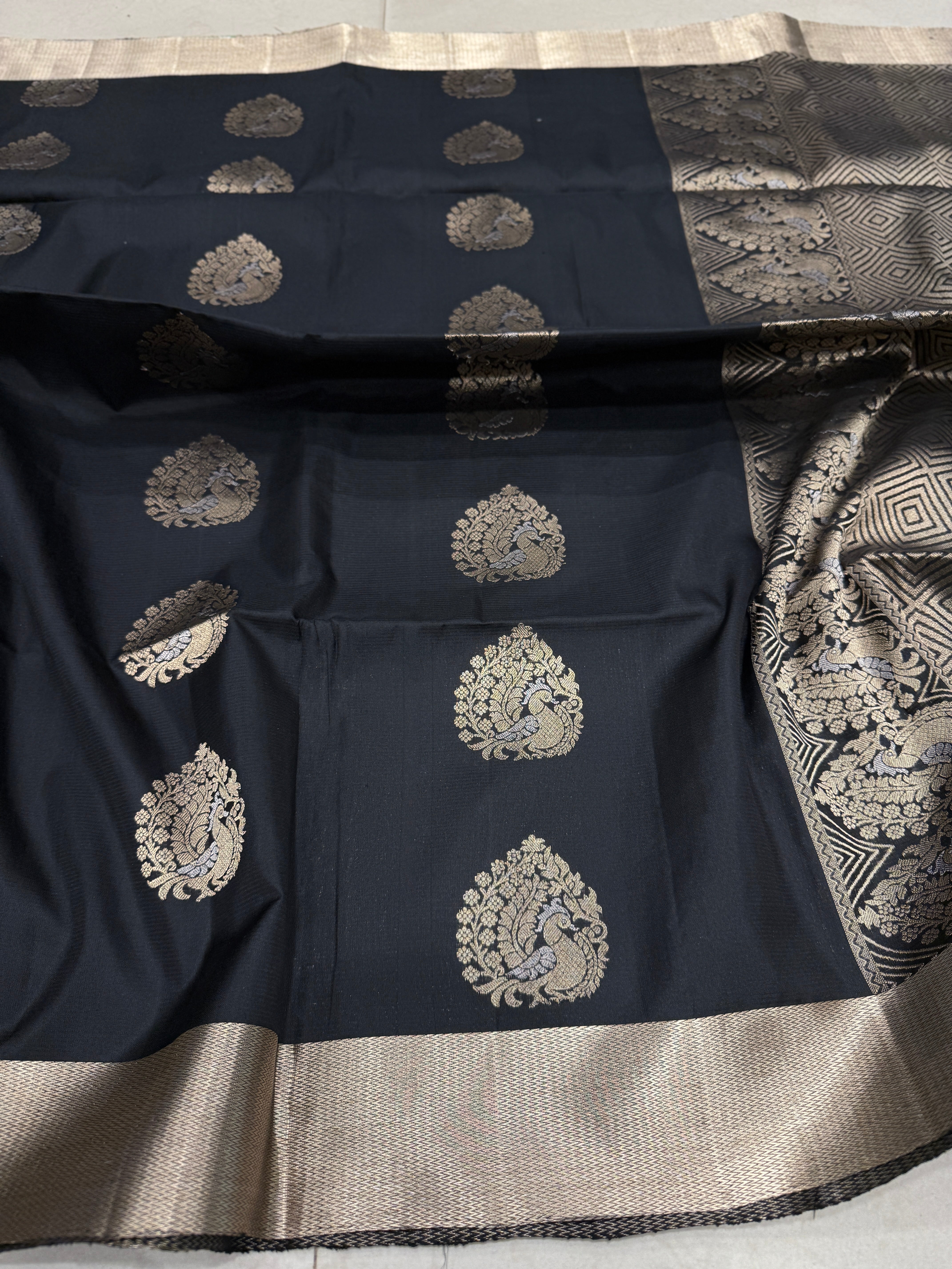Black Peacock Buttas Handloom Kanchipuram Pure Silk Saree