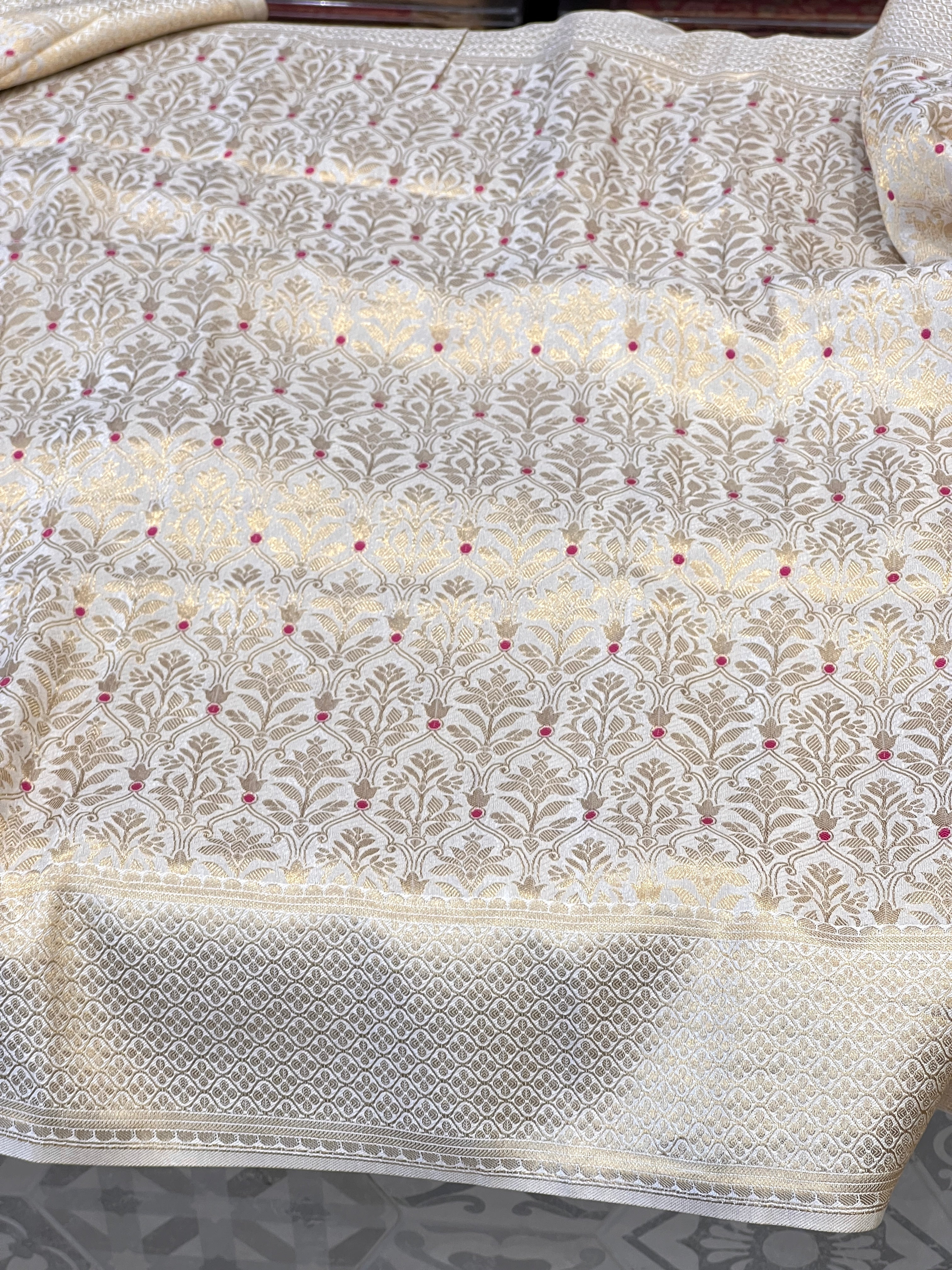 Golden Banarasi Crepe Tissue Silk Saree