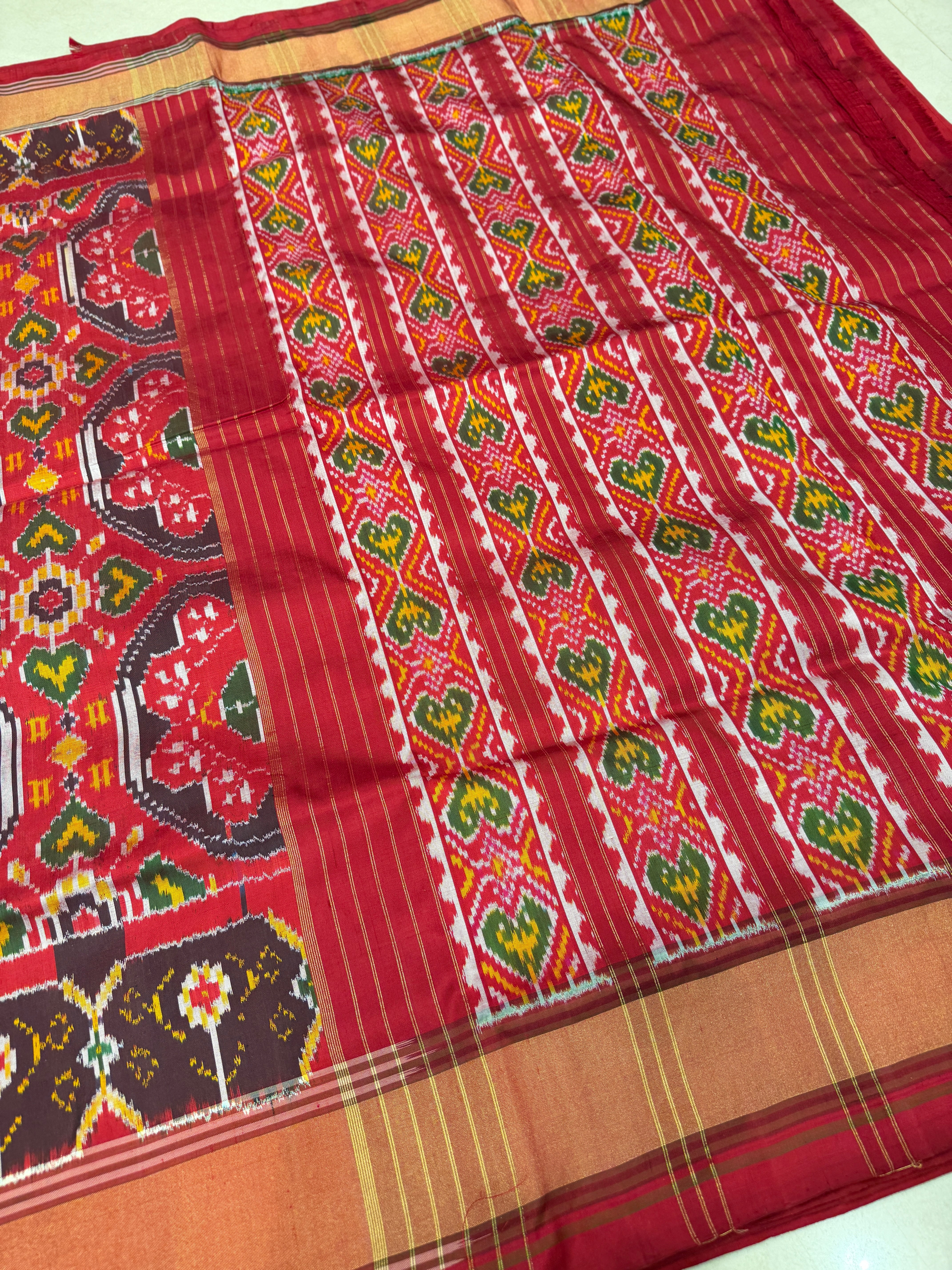 Red Chhabadi Patan Handloom Ikat Patola Silk Saree