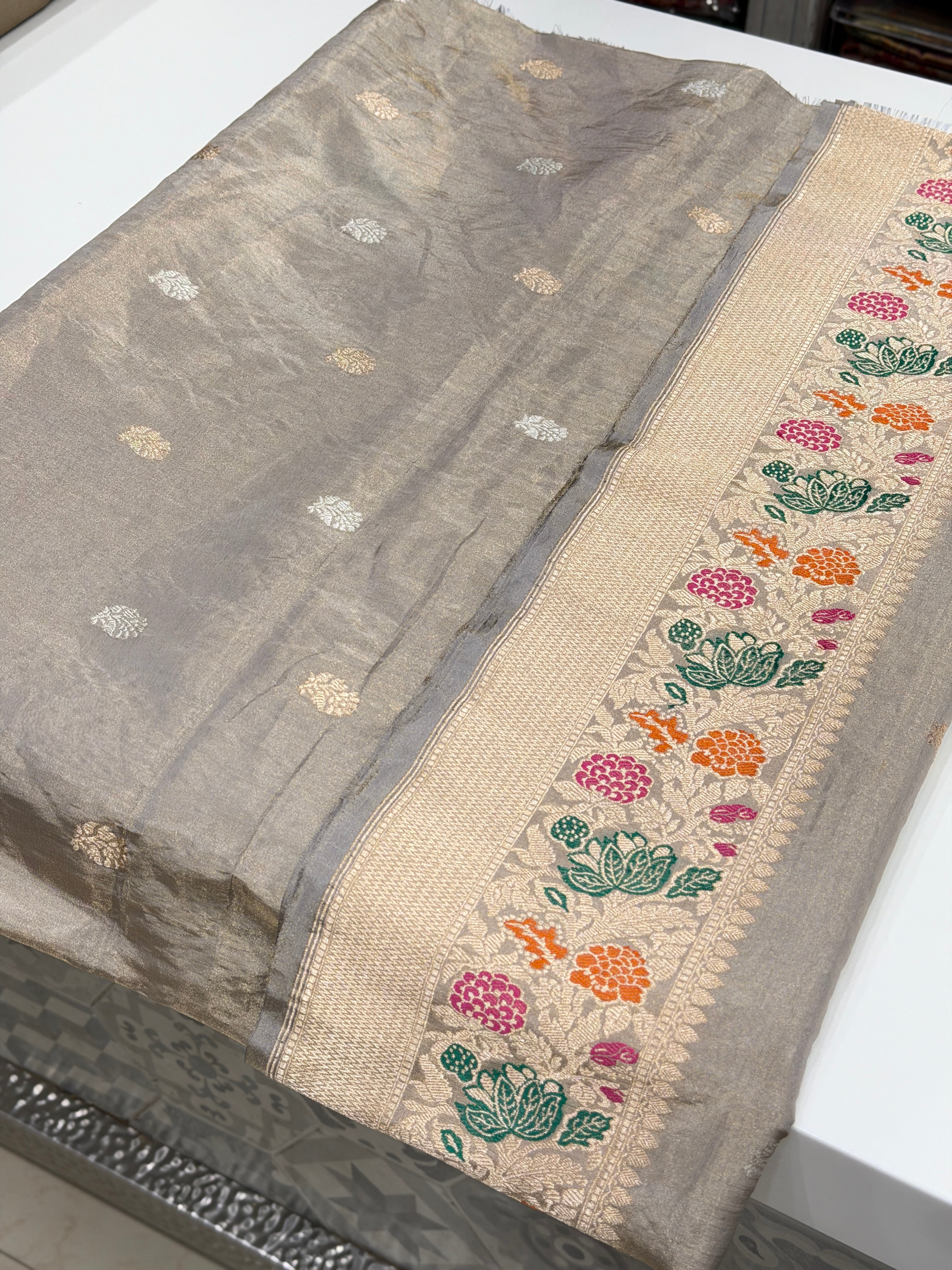 Space Grey Banarasi Katan Silk Tissue Handloom Kadwa Saree