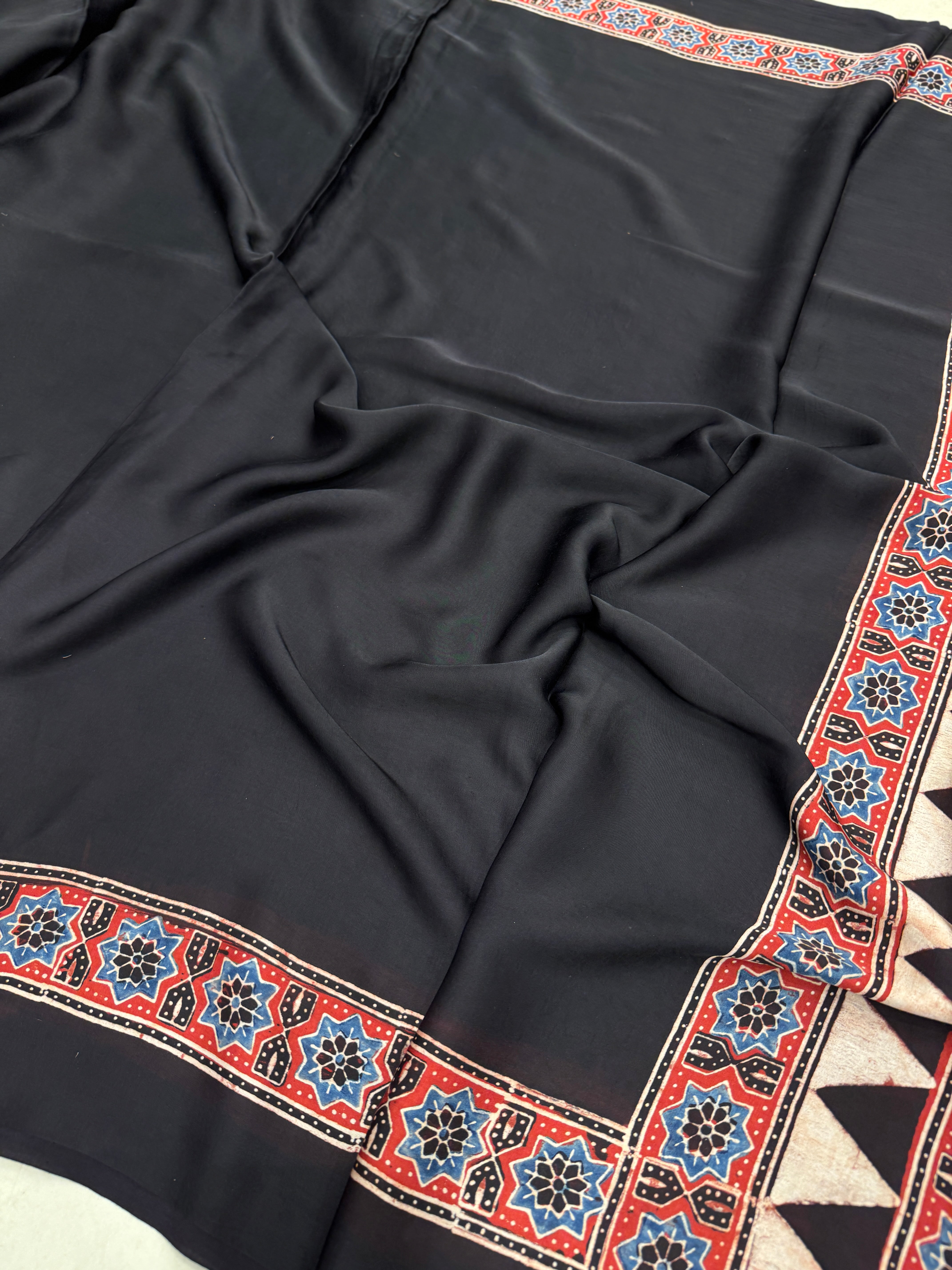 Red Black Plain Border Hand Block Print Ajrkah Pure Gajji Silk Saree