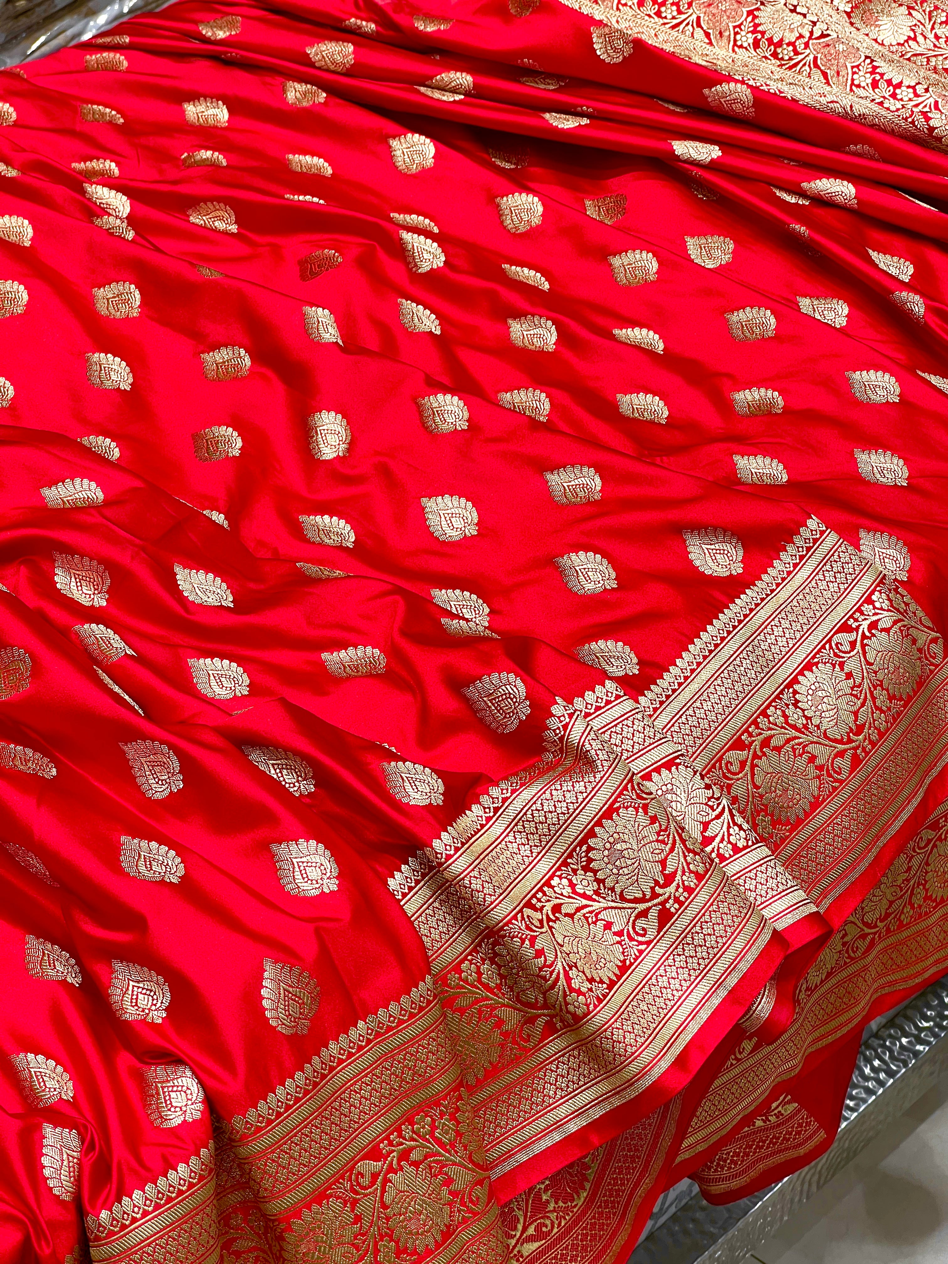 Red Banarasi Silk Floral Pallu Saree
