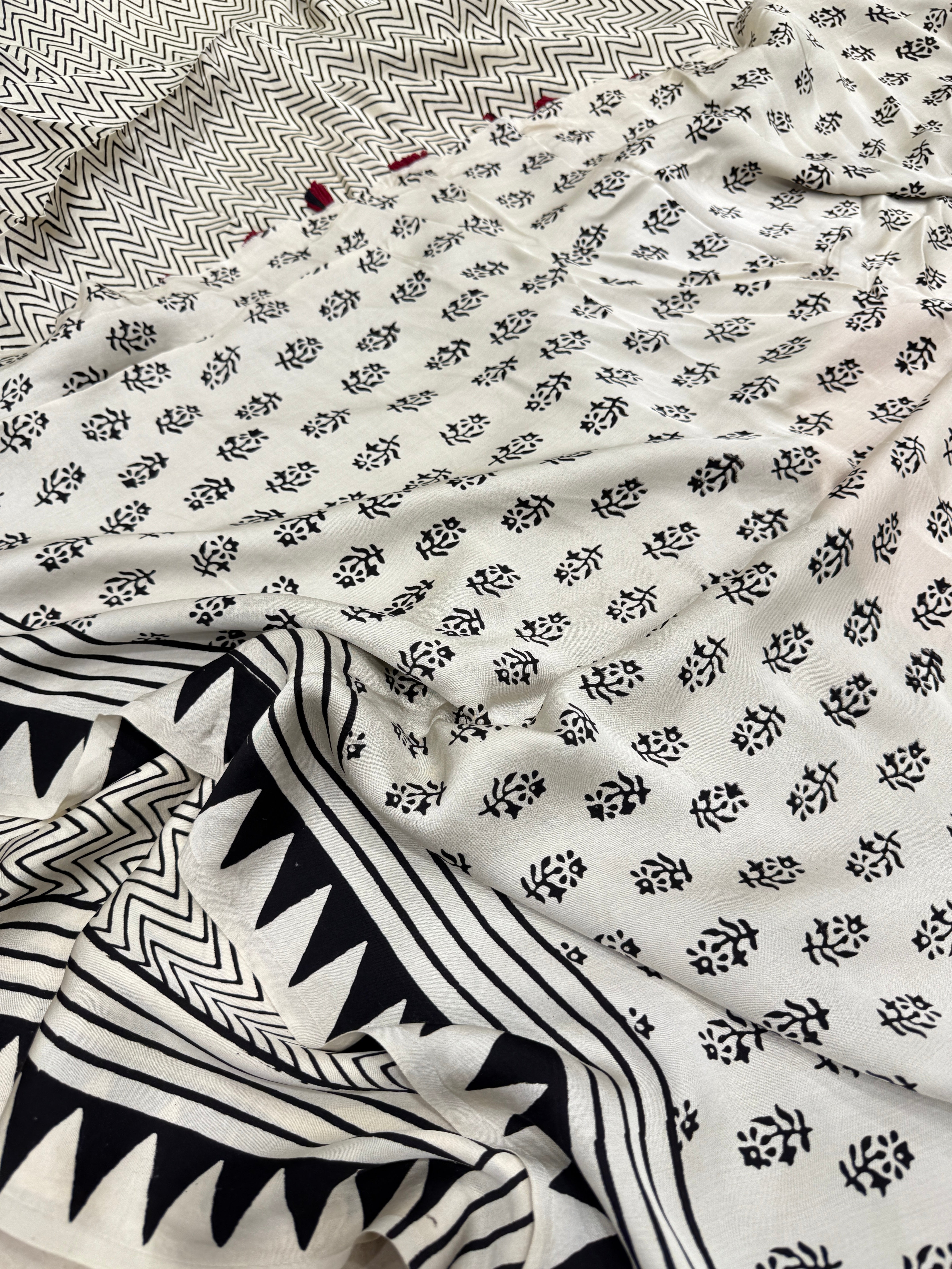White Black Contemporary Moon Pallu Ajrakh Block Print Hand Pure Gajji Silk Saree