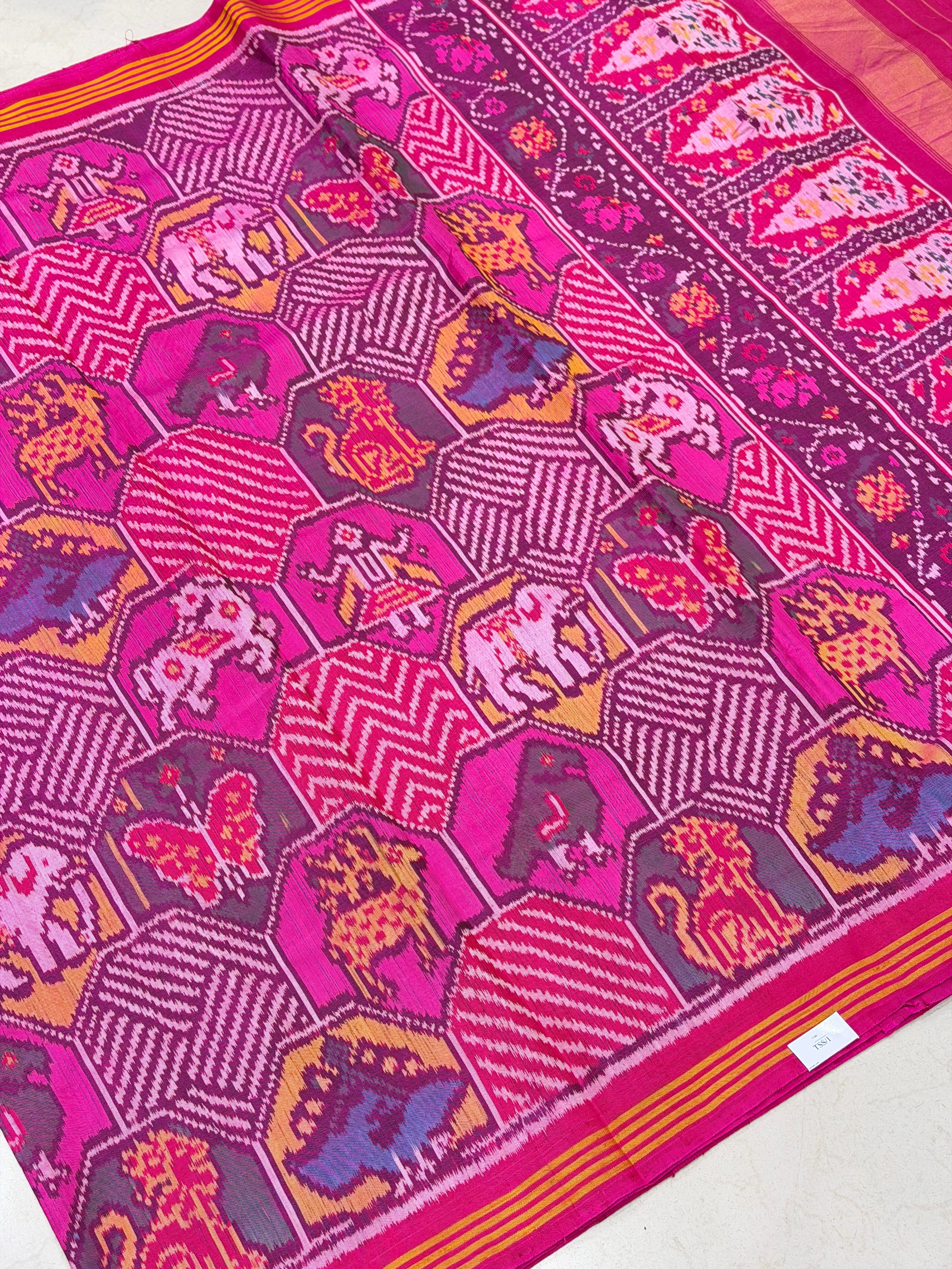 Pink Contemporary Chhabadi Patan Handloom Ikat Patola Silk Saree