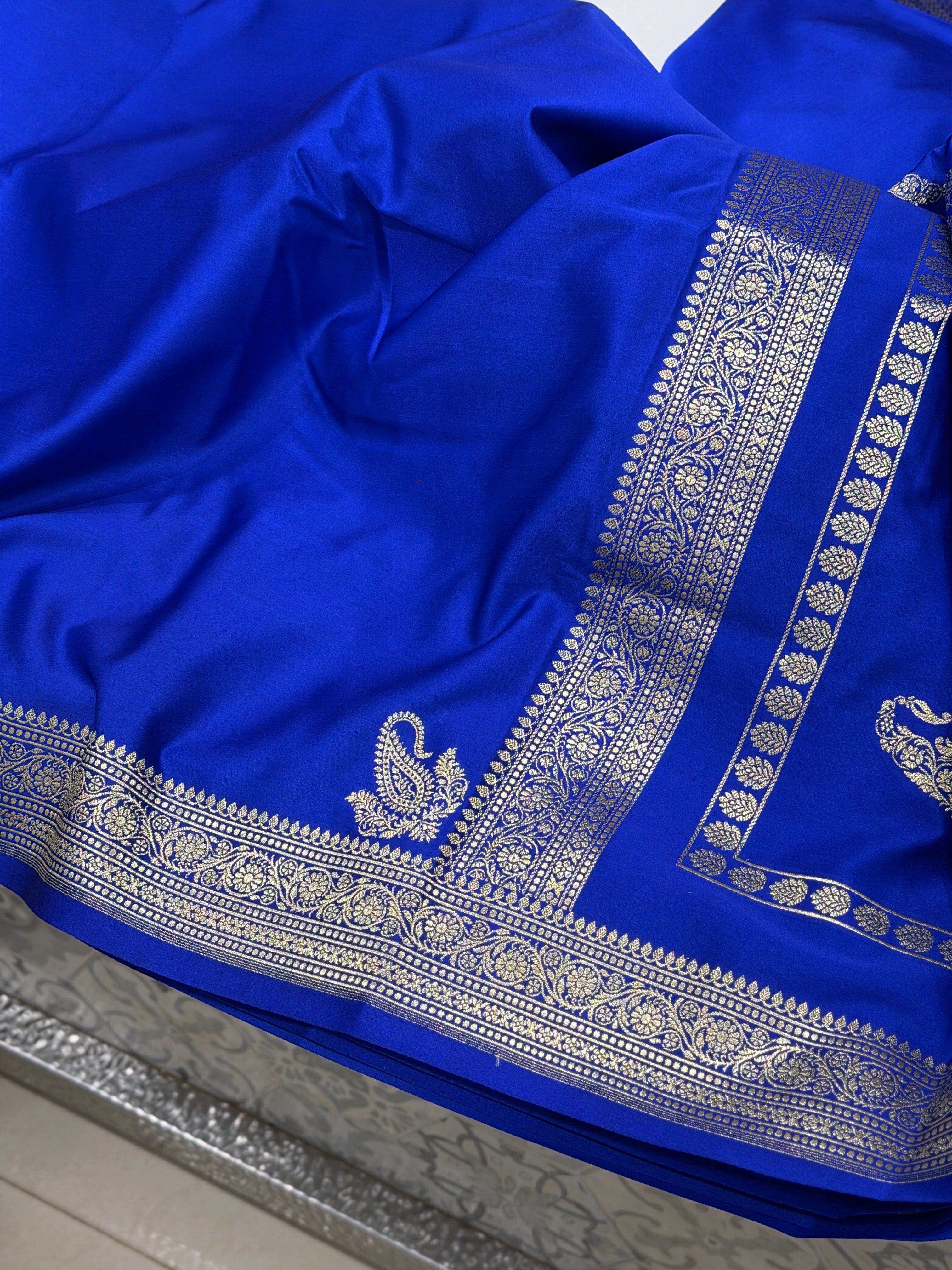 Royal Blue Banarasi Silk Plain Small Border Saree