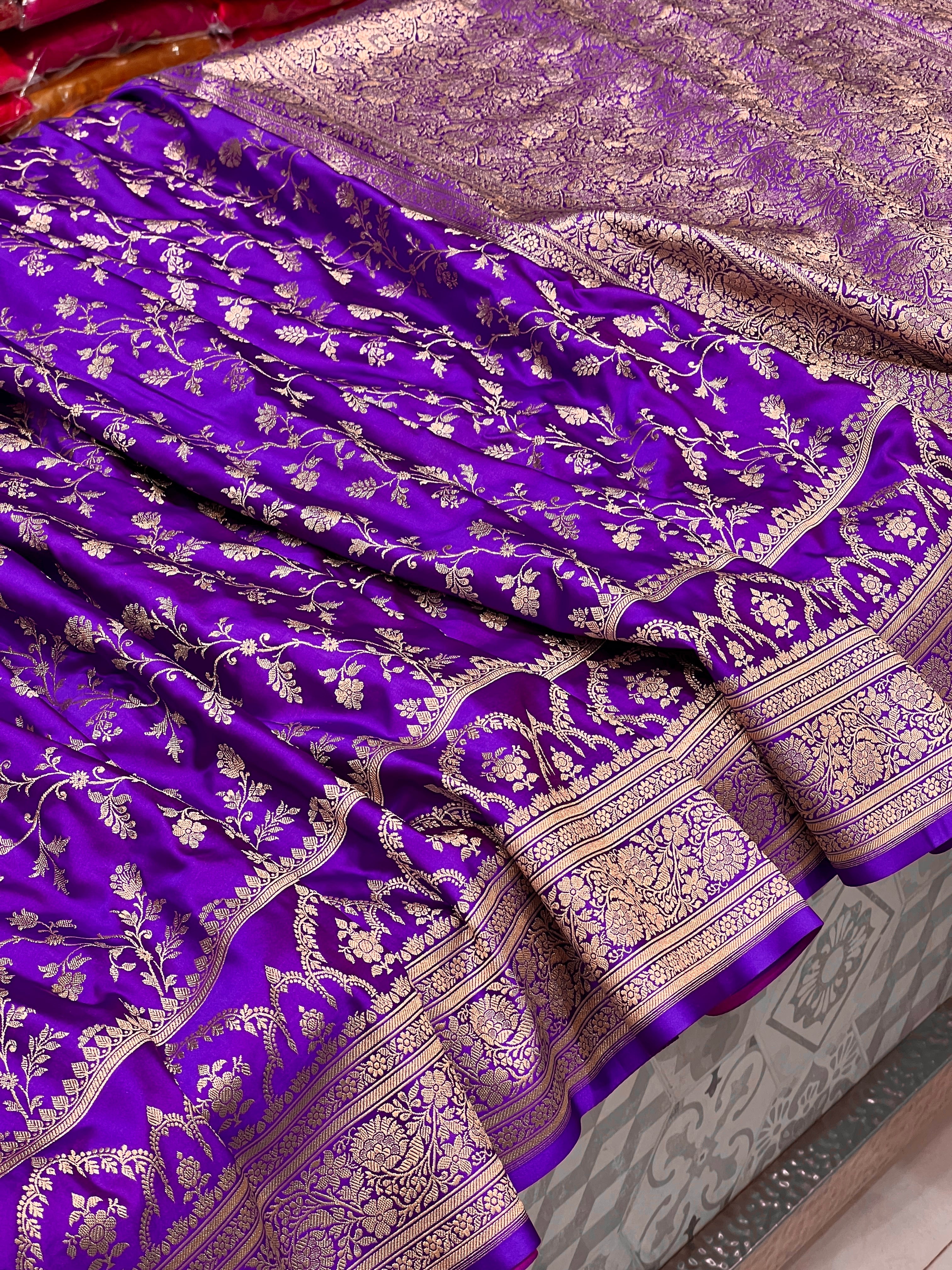 Purple Banarasi Silk Jaal Crown Border Saree