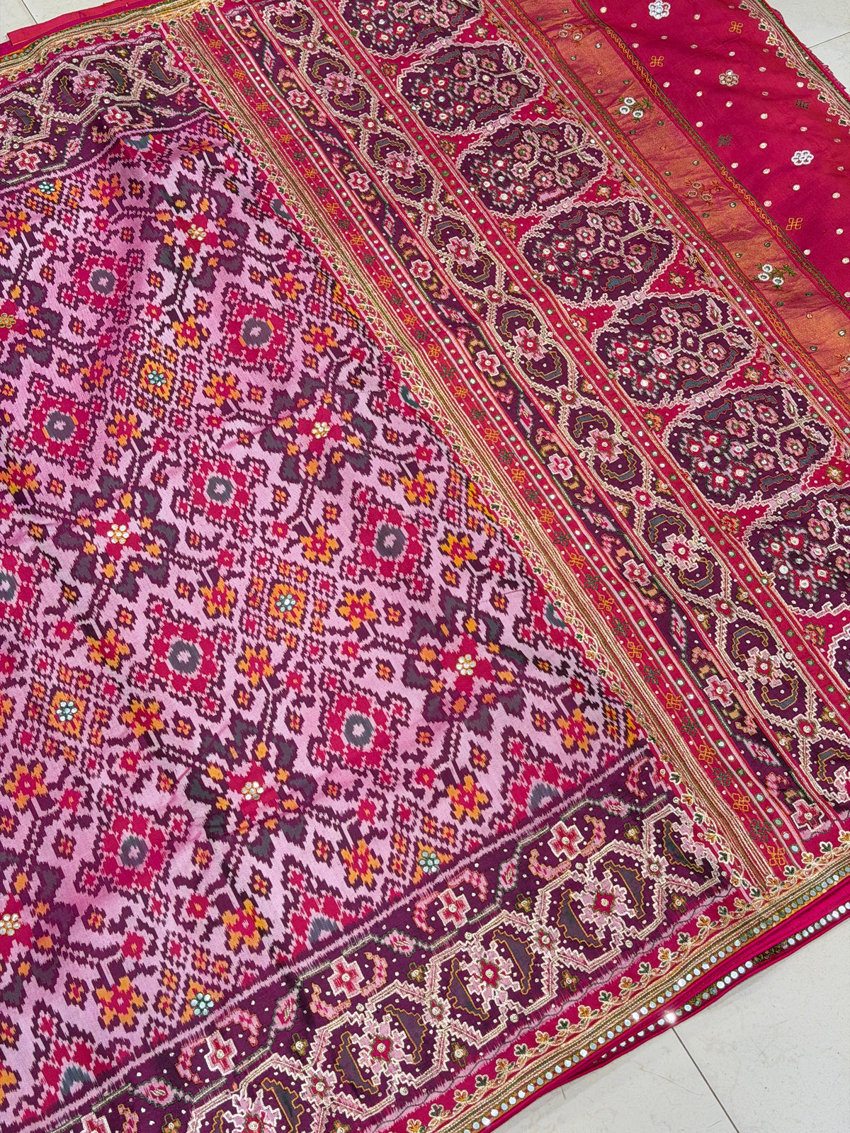 White Rani Patan Patola Hand Embroidery Pita Zardosi Saree