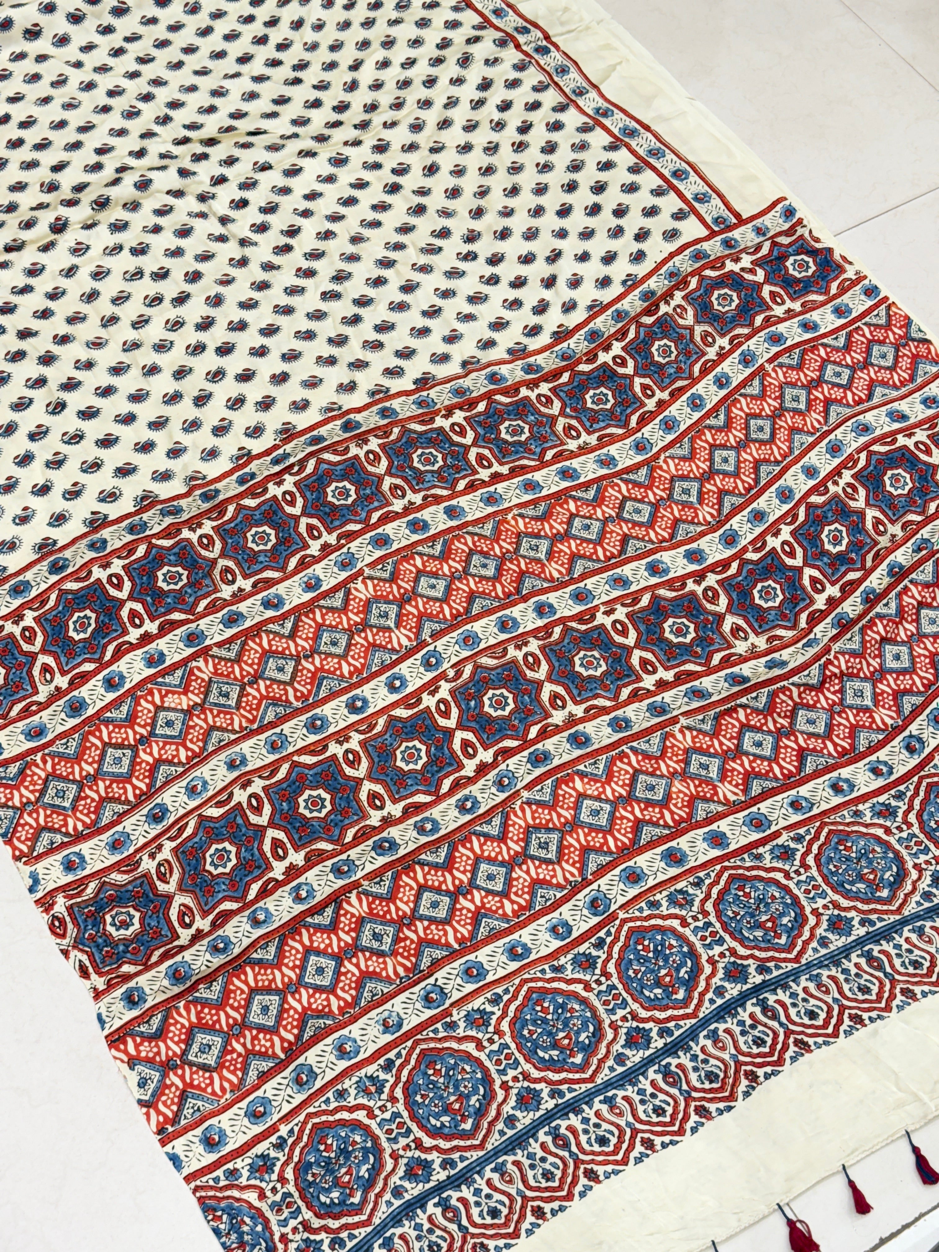 White Floral Butti Ajrakh Modal Gajji Silk Saree