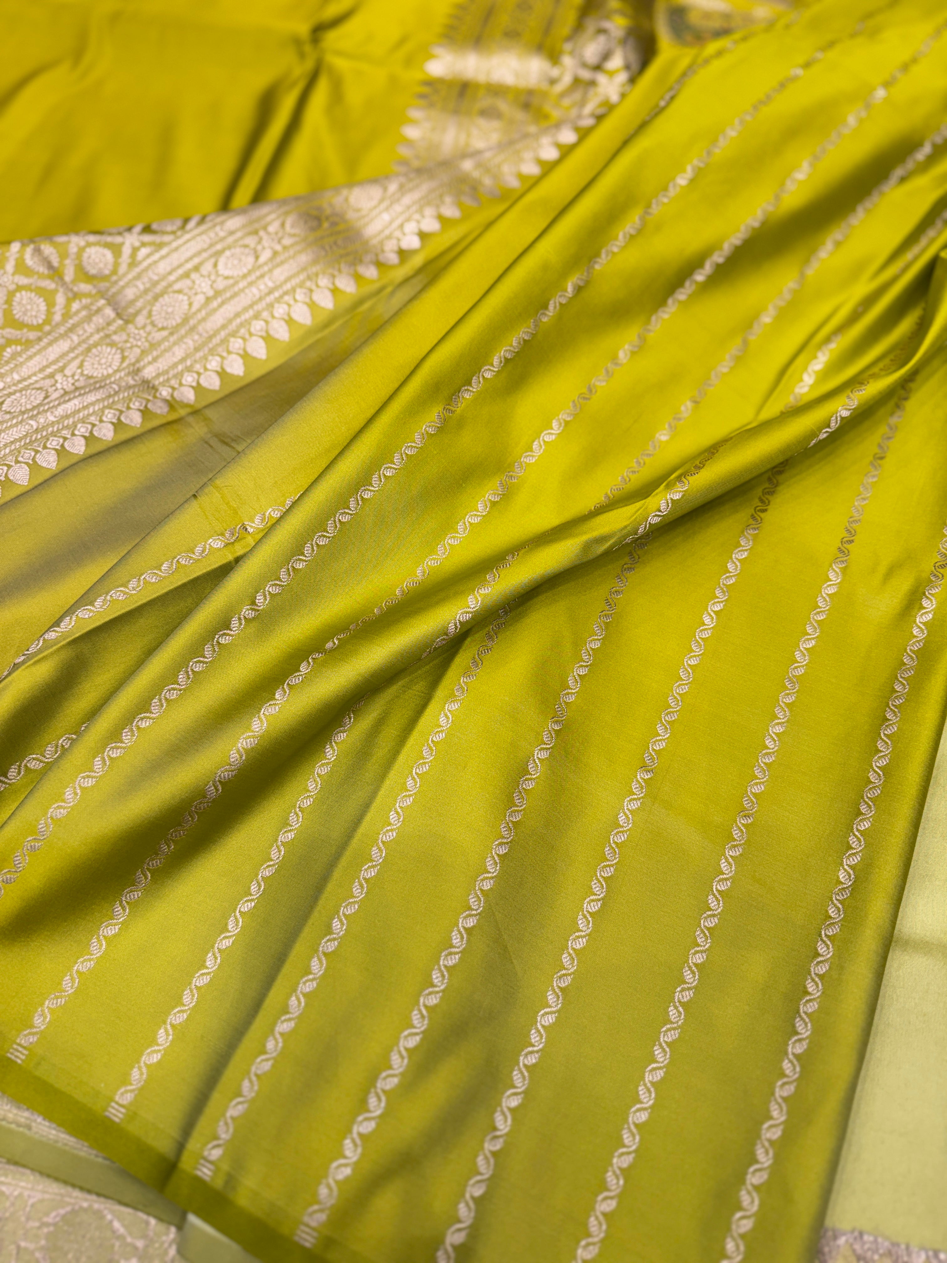 Lime Green Banarasi Plain Body Meena Pallu Saree