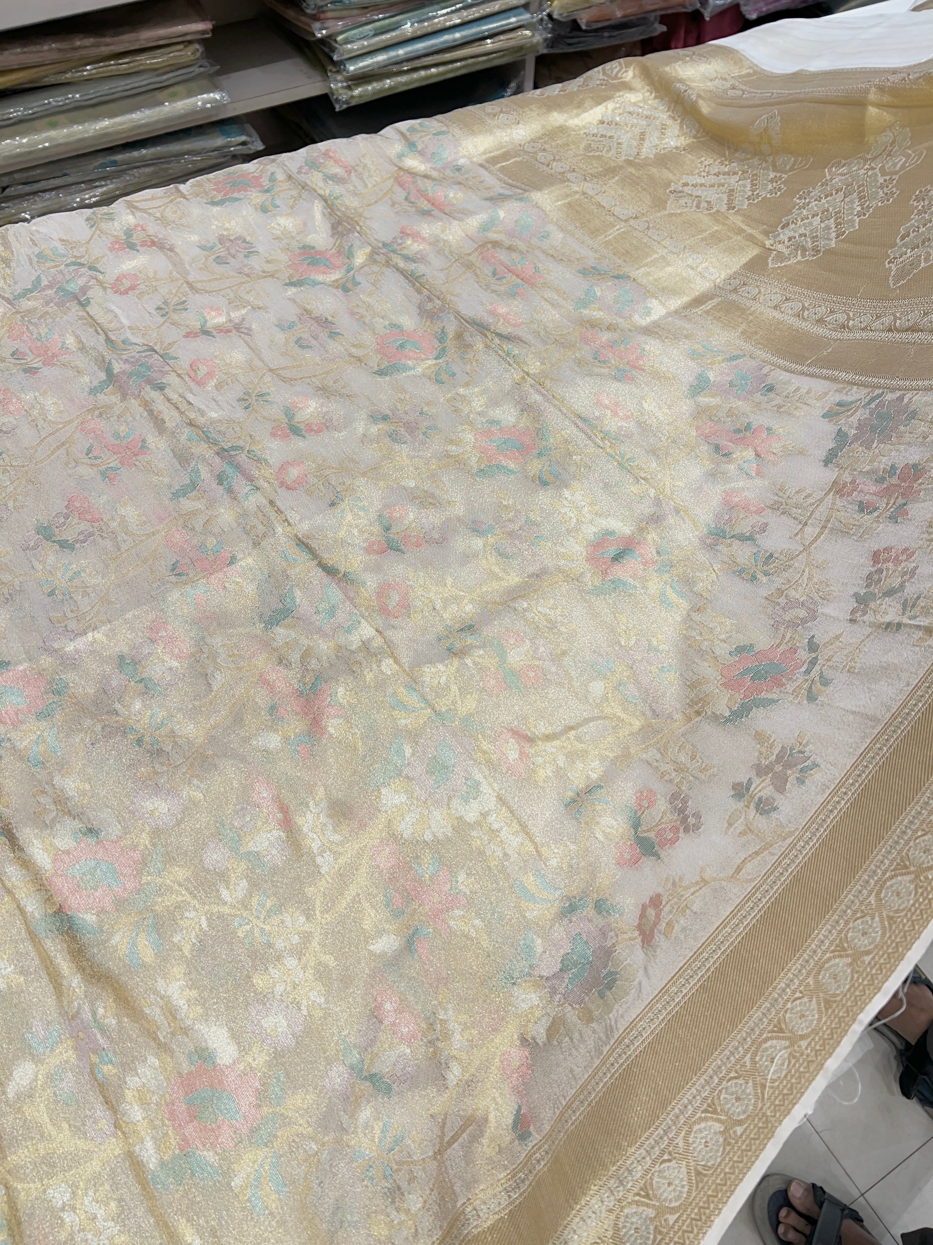 Banarasi Tissue Meenakari Munga Silk Saree