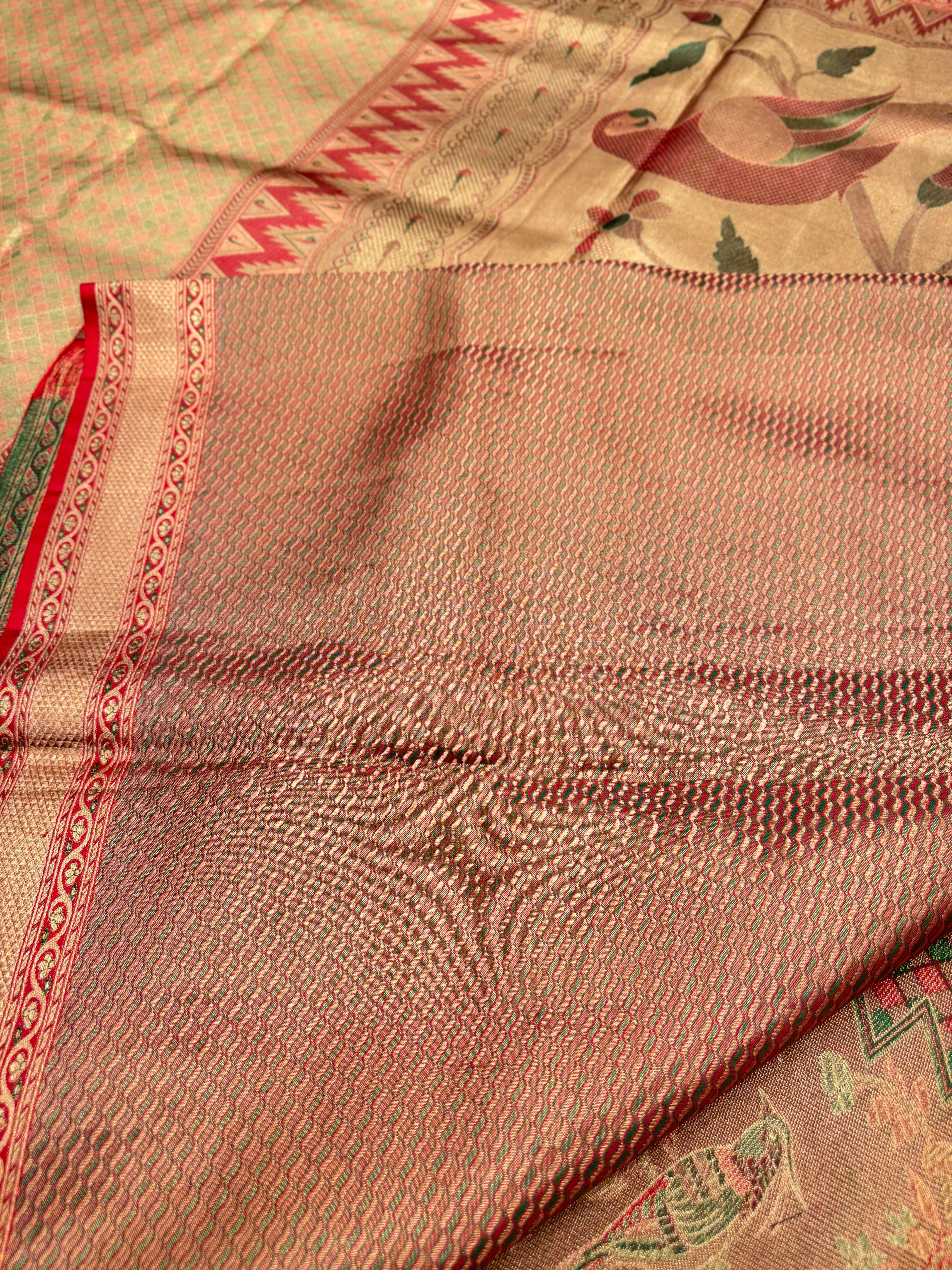 Golden Tissue Meenakari Pallu Handloom Kanjivaram Tissue Silk Saree