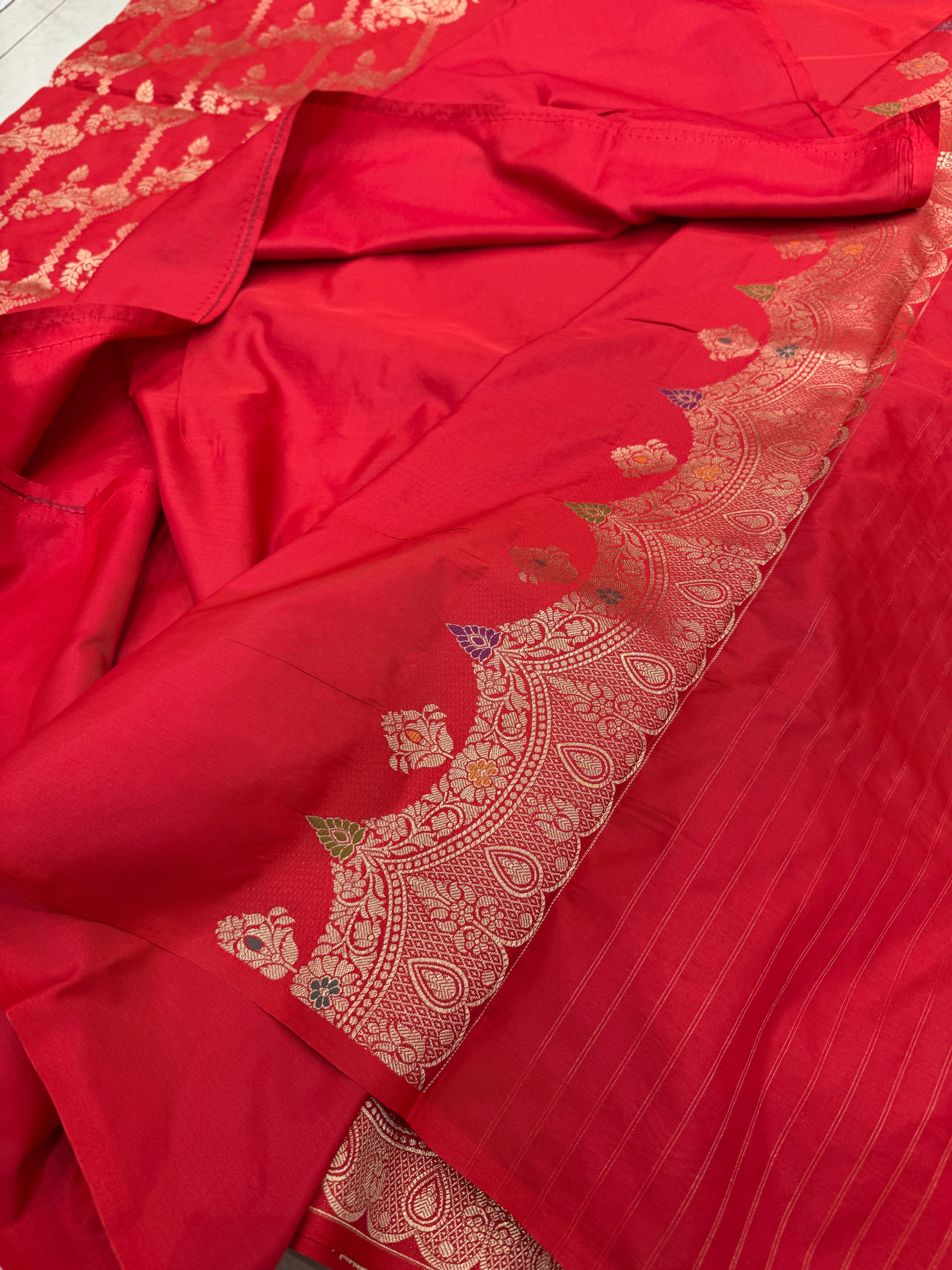 Red Leheriya Scallop Banarasi Silk Saree