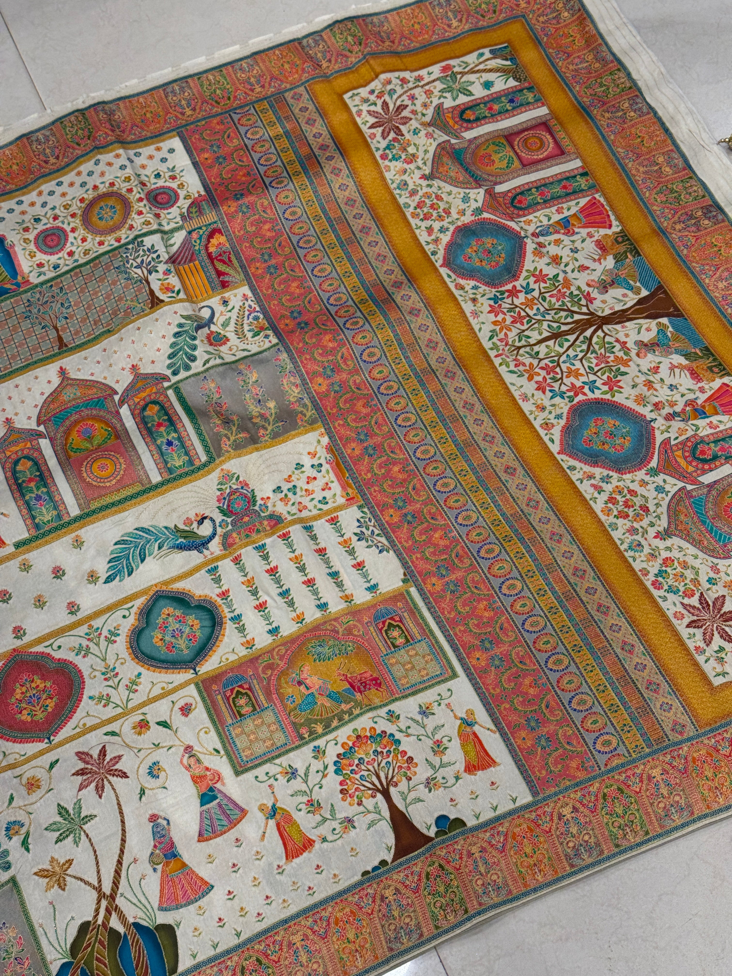 Beige Pashmina Style Woven Saree