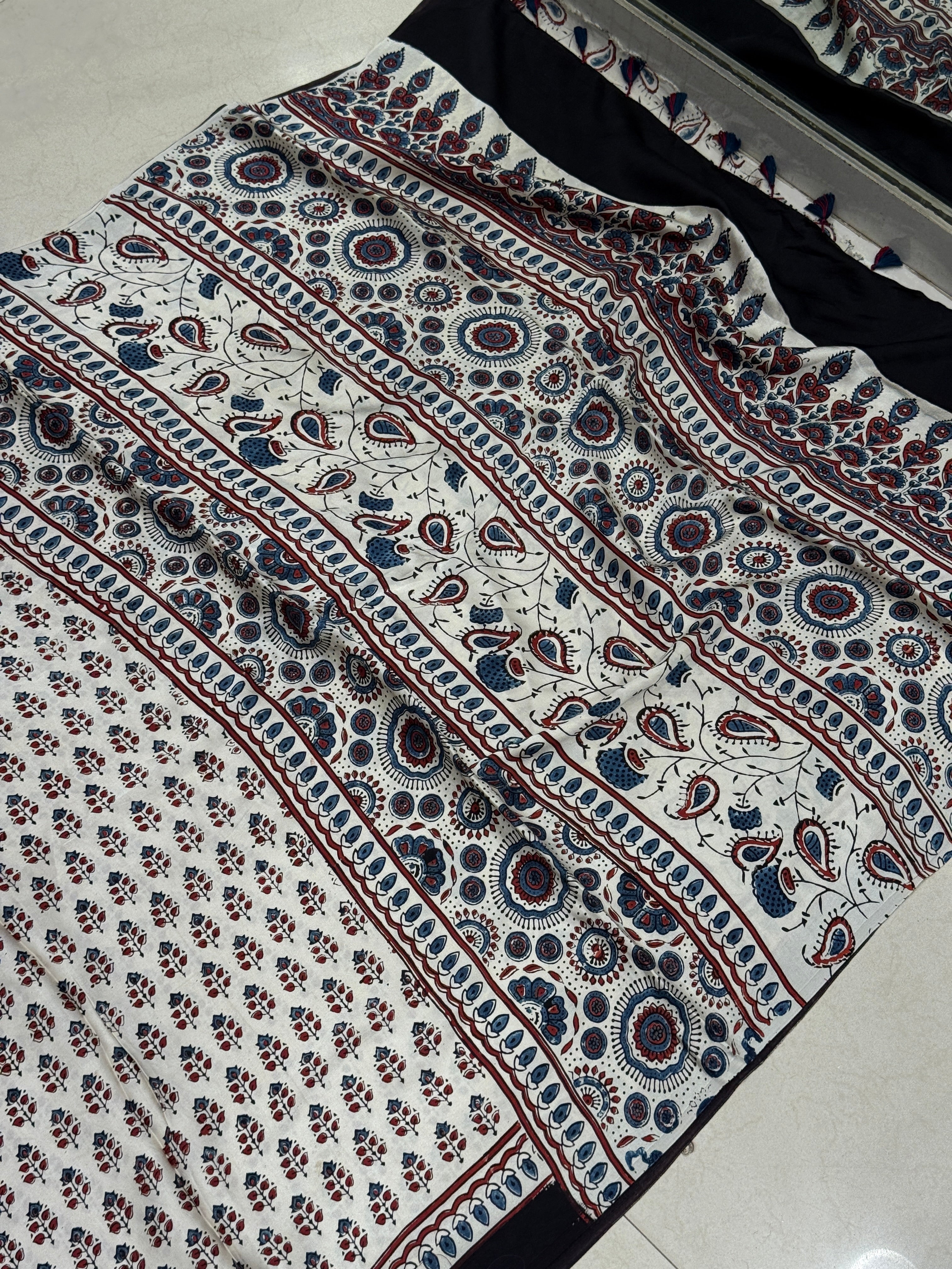 White Small Leaf Butti Modal Silk Ajrakh Saree