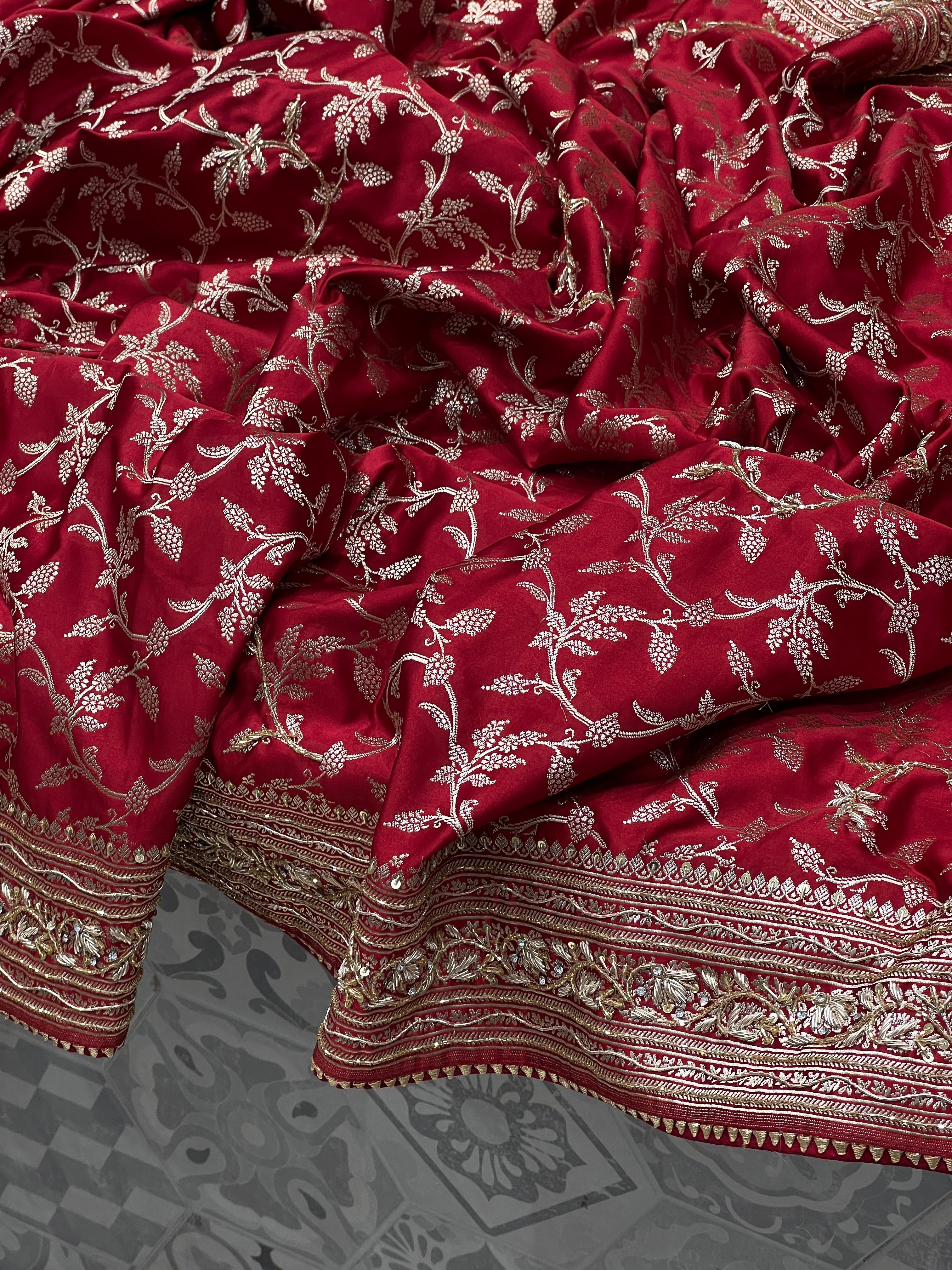 Maroon Banarasi Silk Pine Jaal Hand Embroidery Saree