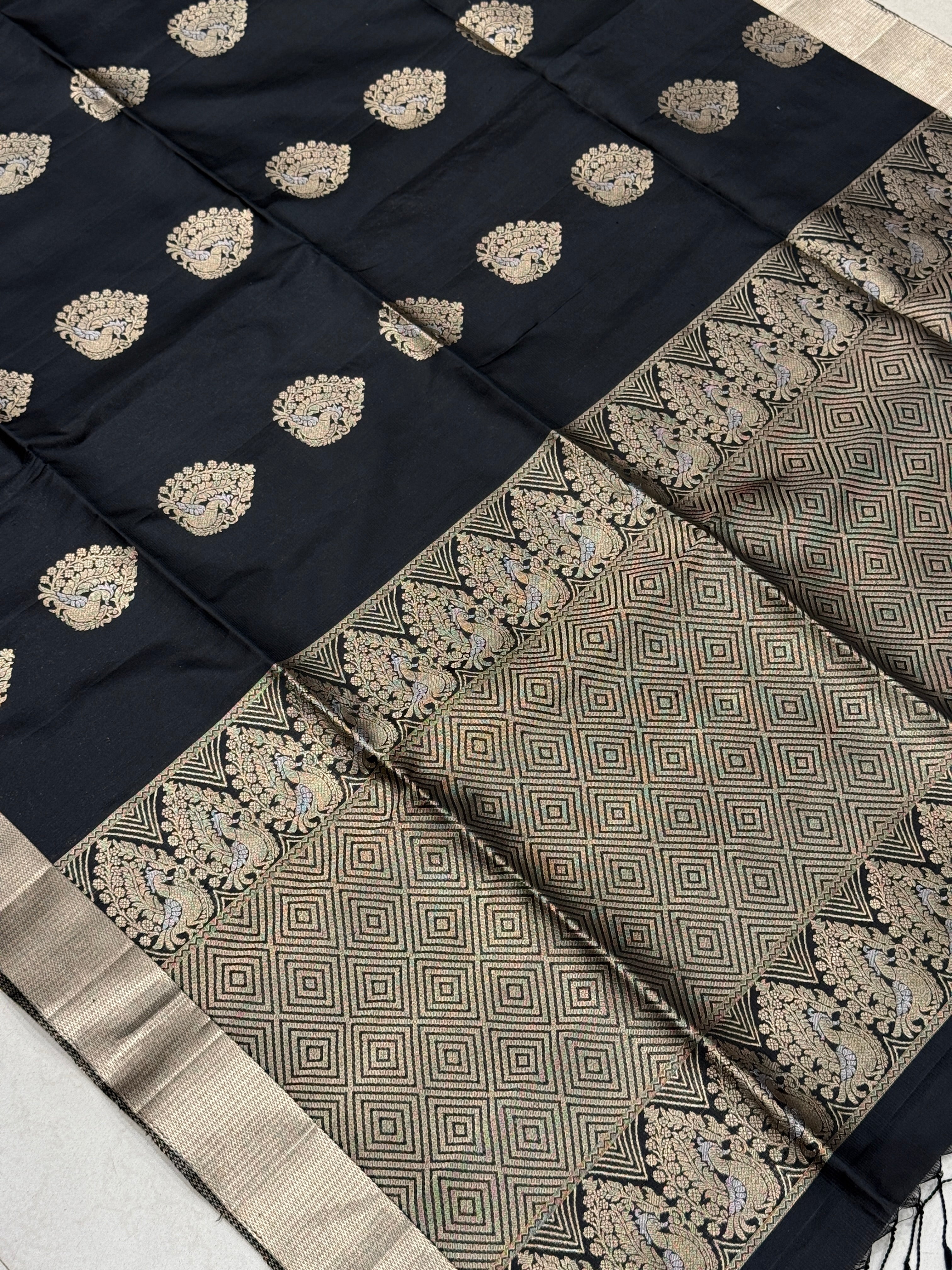 Black Peacock Buttas Handloom Kanchipuram Pure Silk Saree