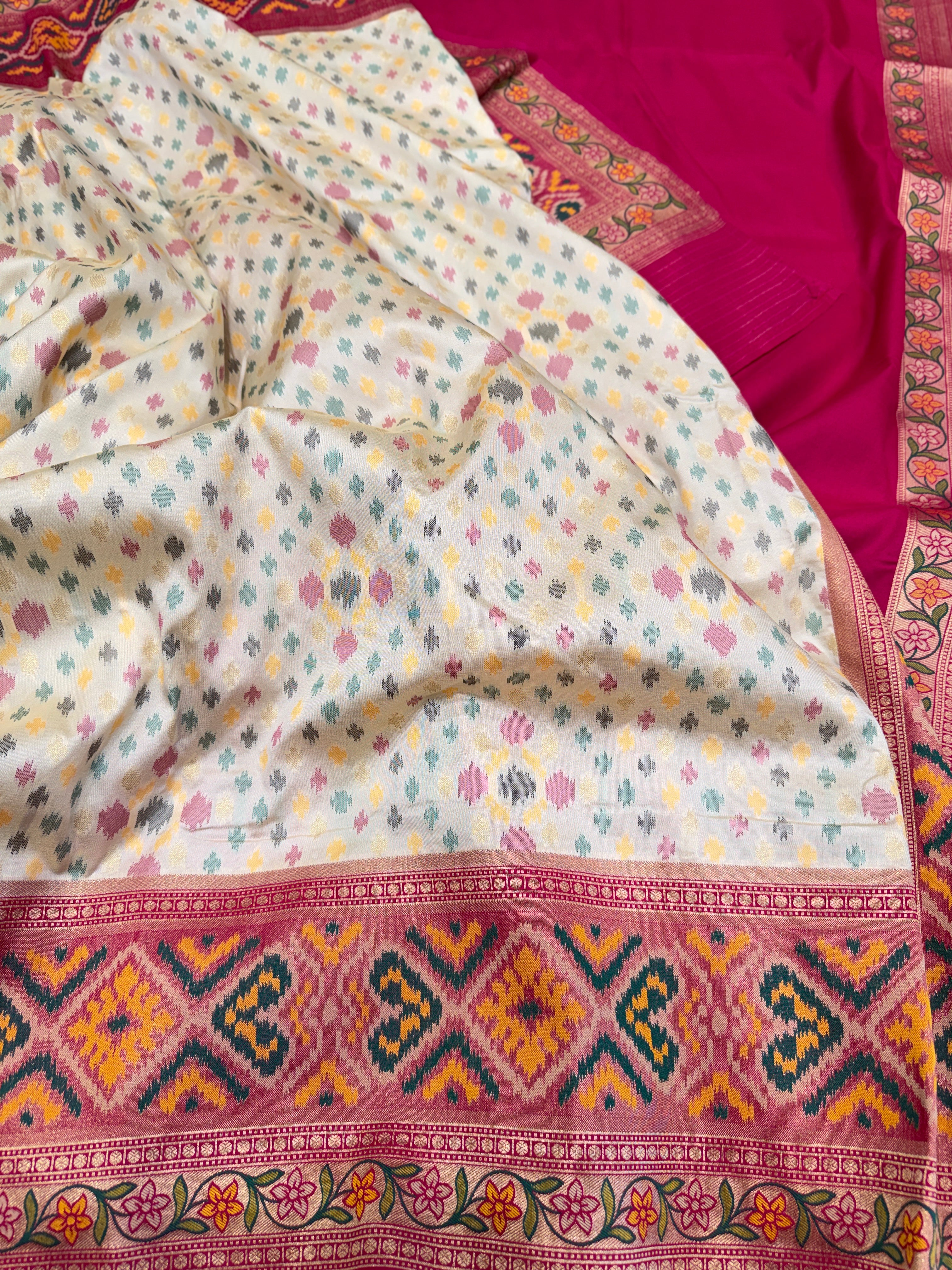 Moti White Rani Ikat Patola Banarasi Weaved Small Jaal Saree