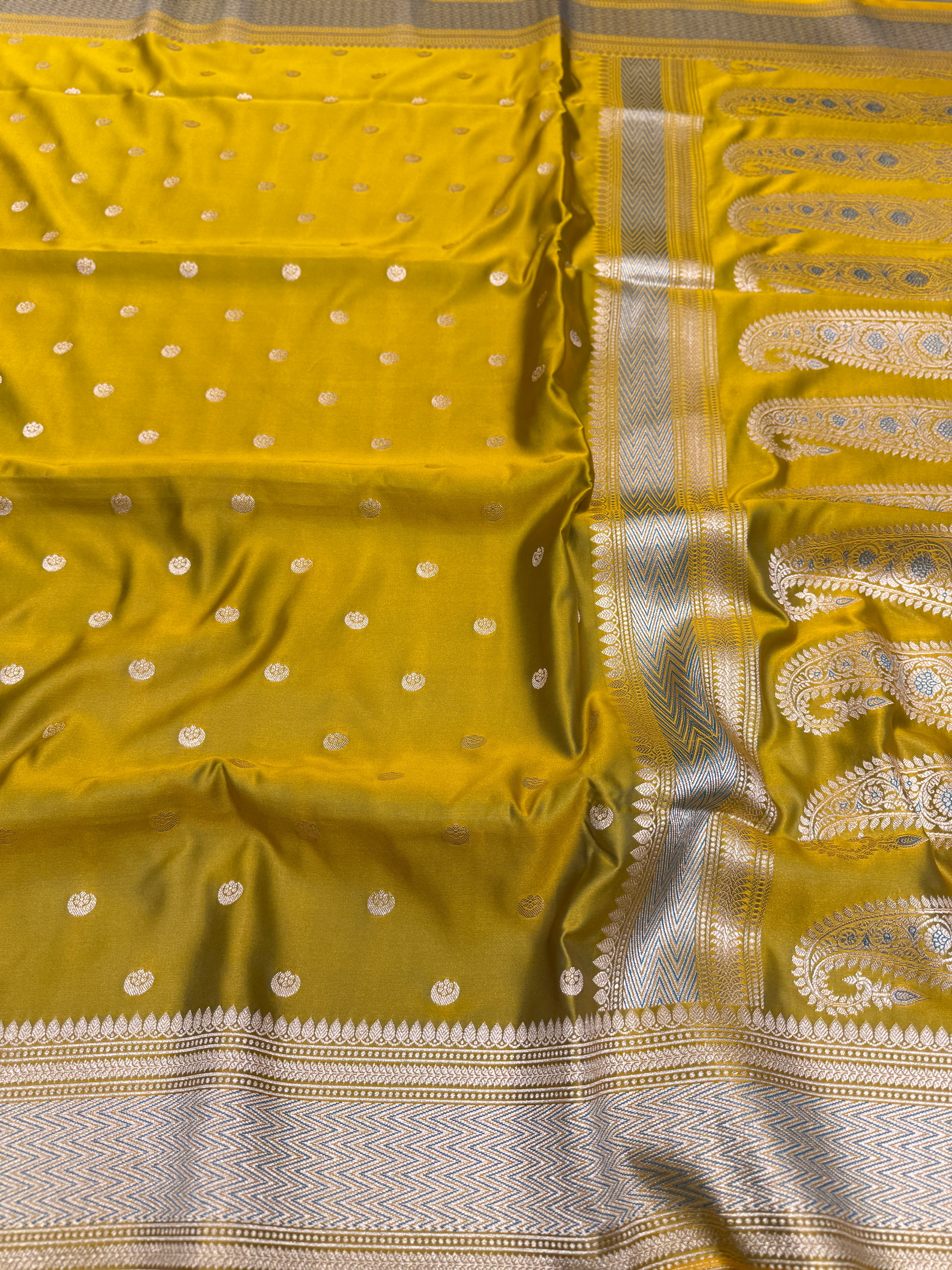 Greenish Yellow Banarasi Small Chand Butti Saree