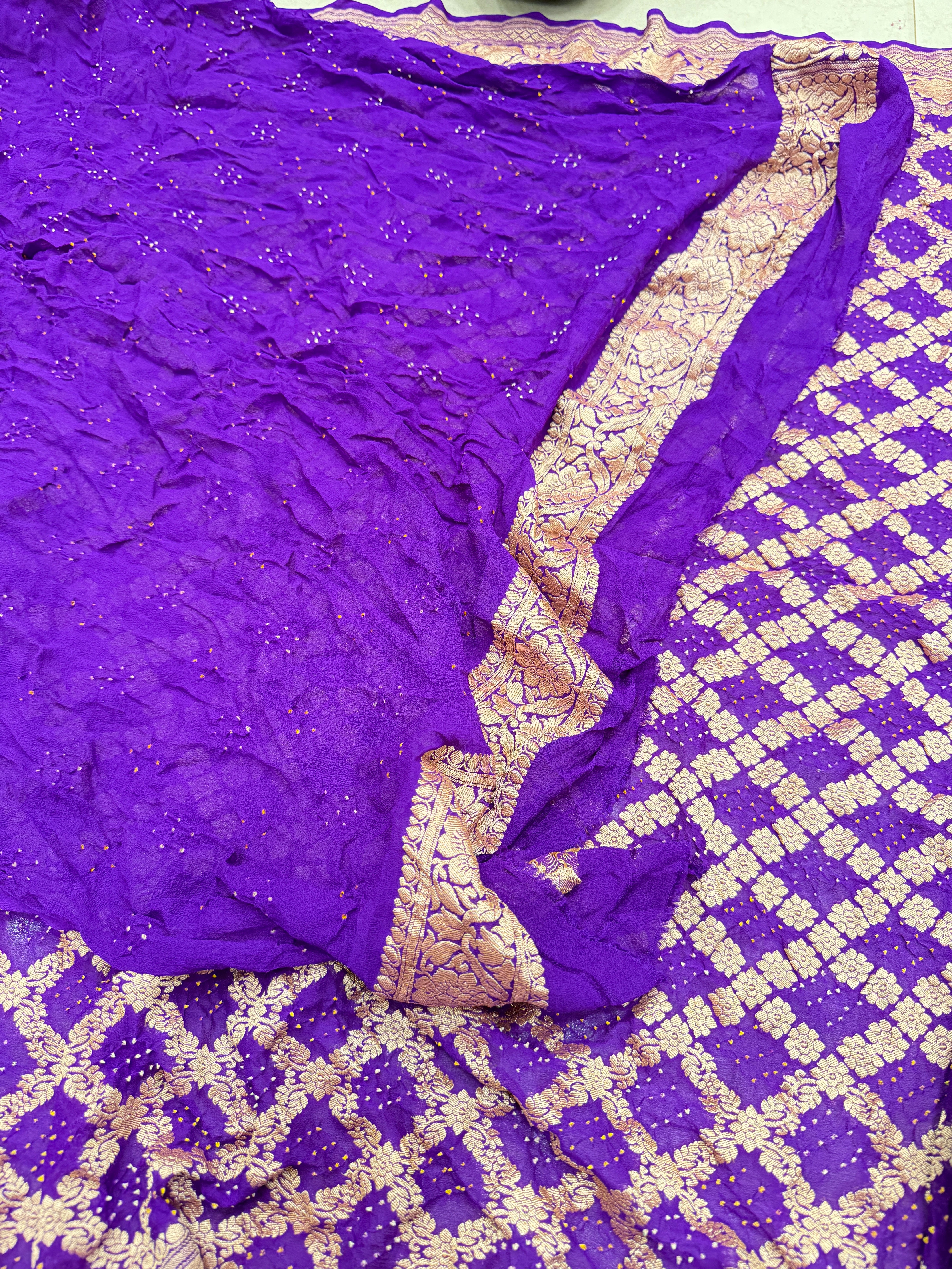 Violet Georgette Handloom Bandhej Bandhini Saree