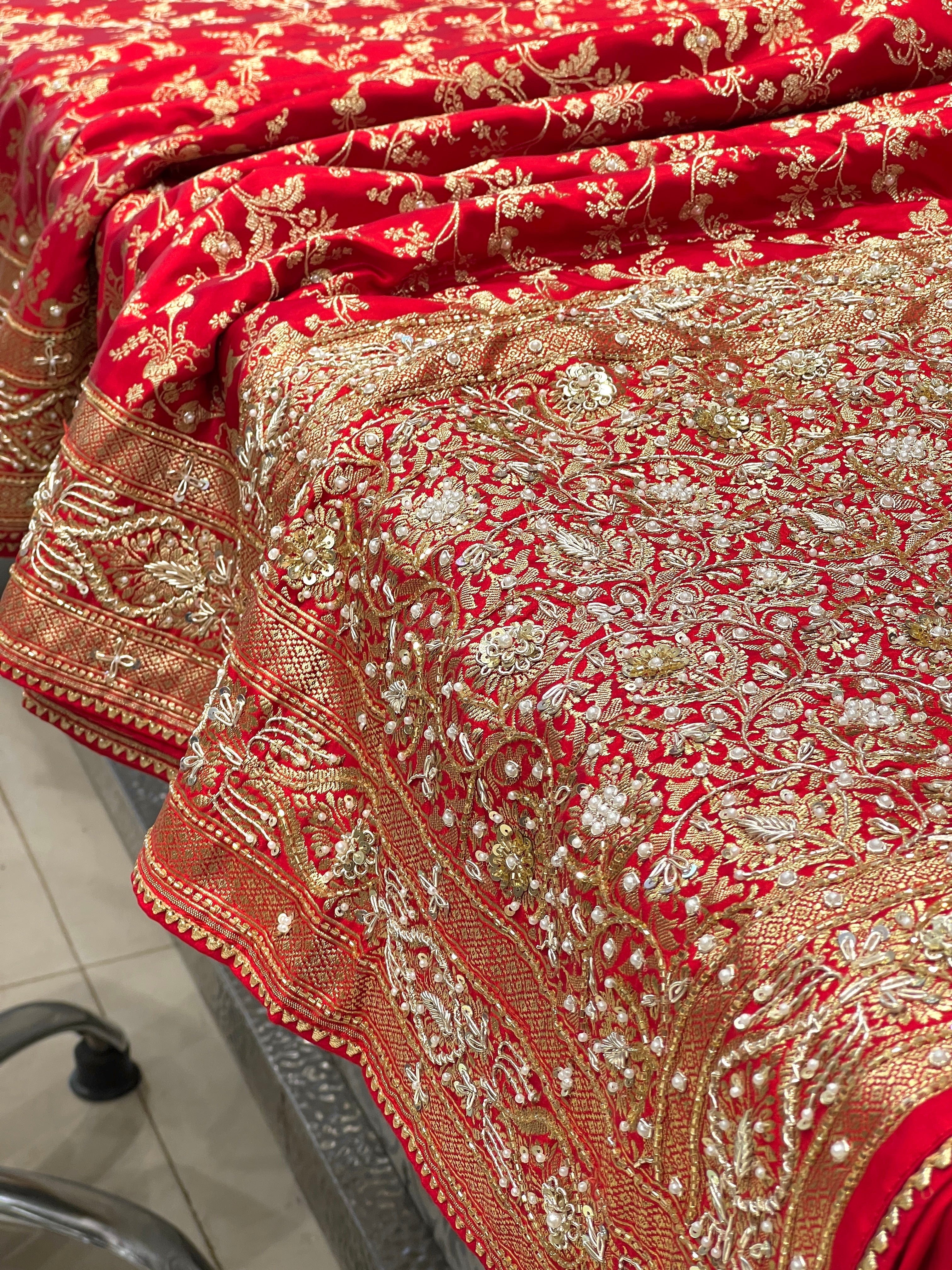 Red Banarasi Bloom Border Hand Embroidery Saree