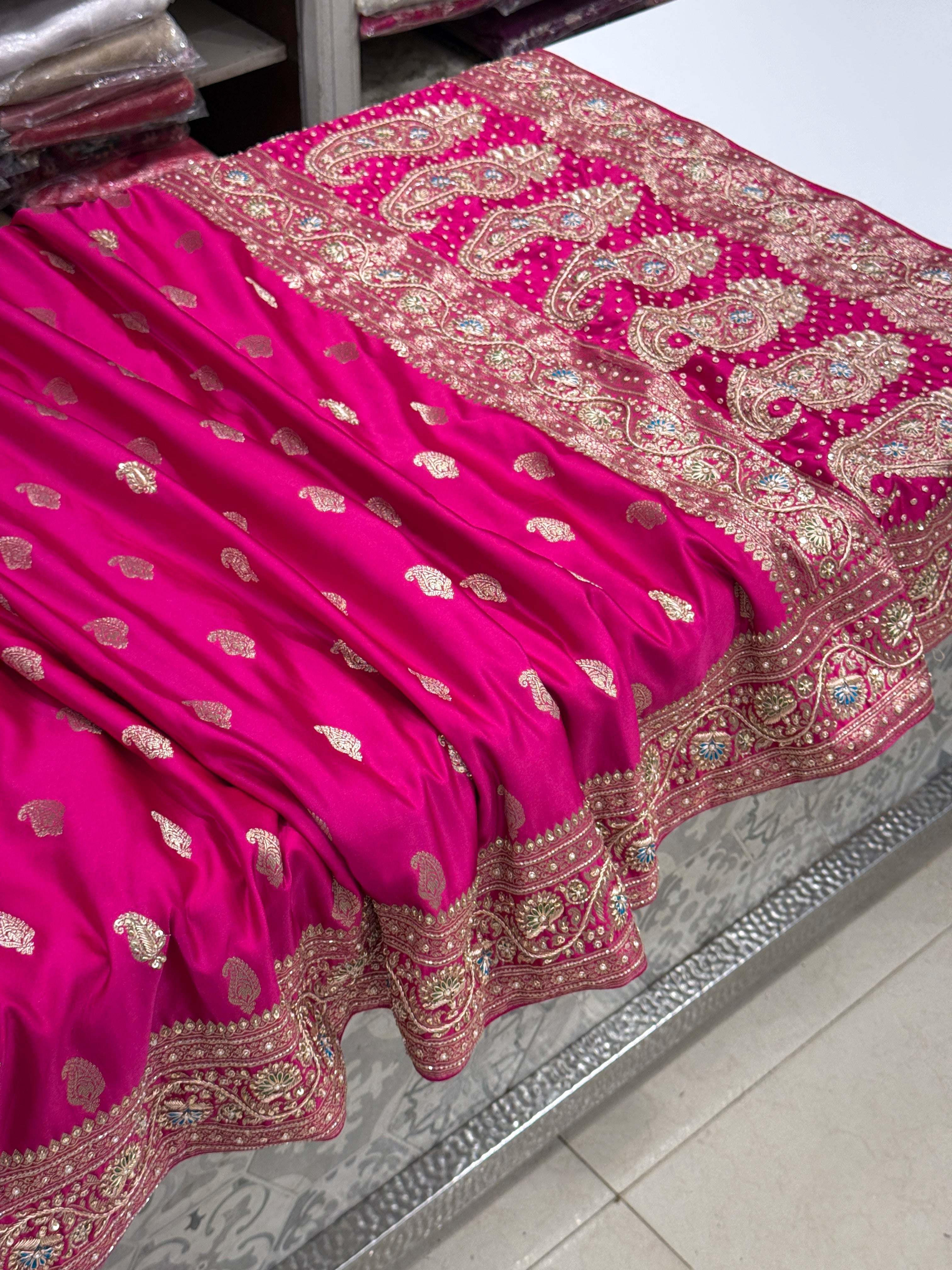 Rani Banarasi Silk Meenakari Border Hand Embroidery Saree