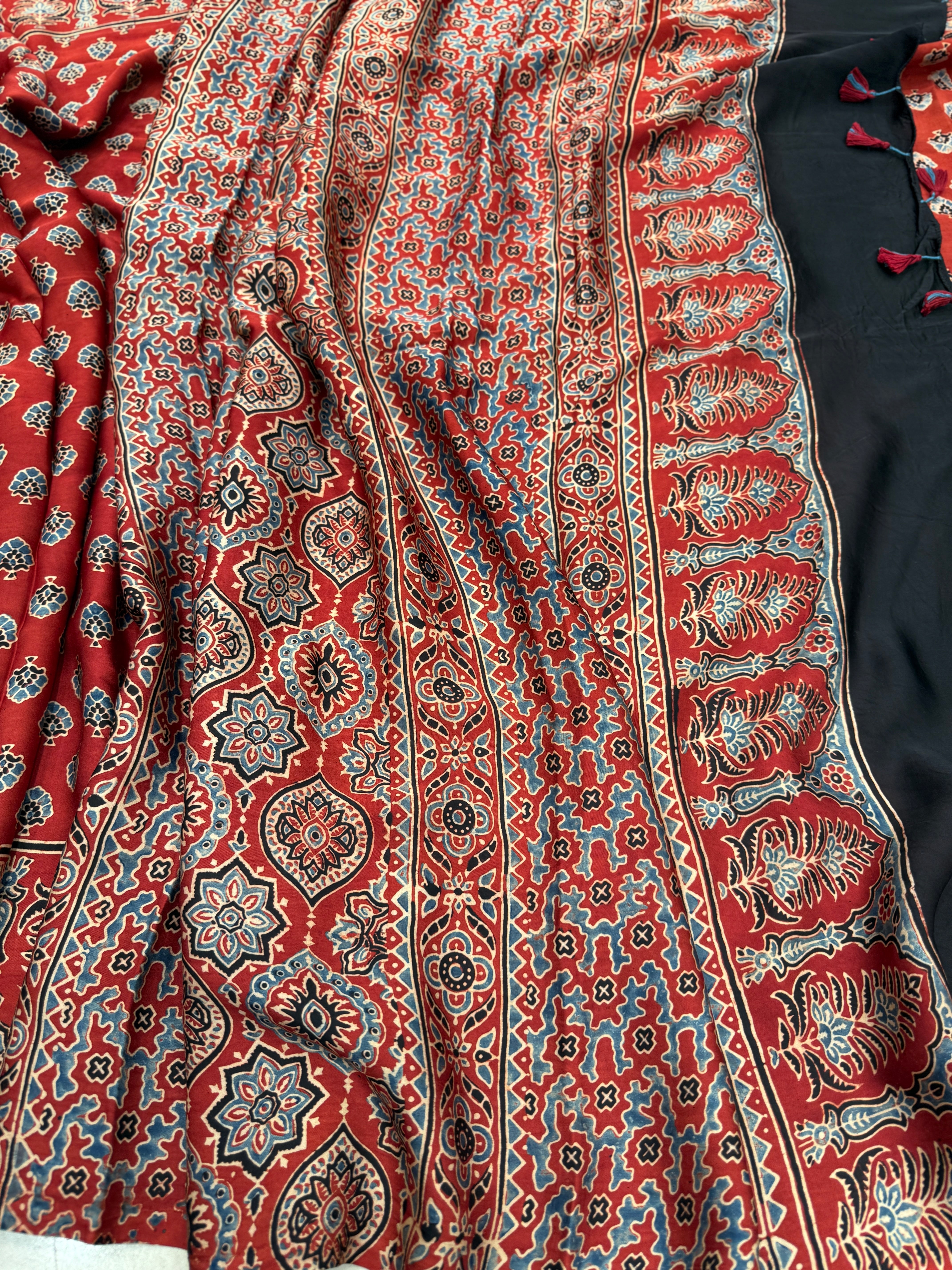 Red Crown Buttis Border Ajrakh Modal Gajji Silk Saree