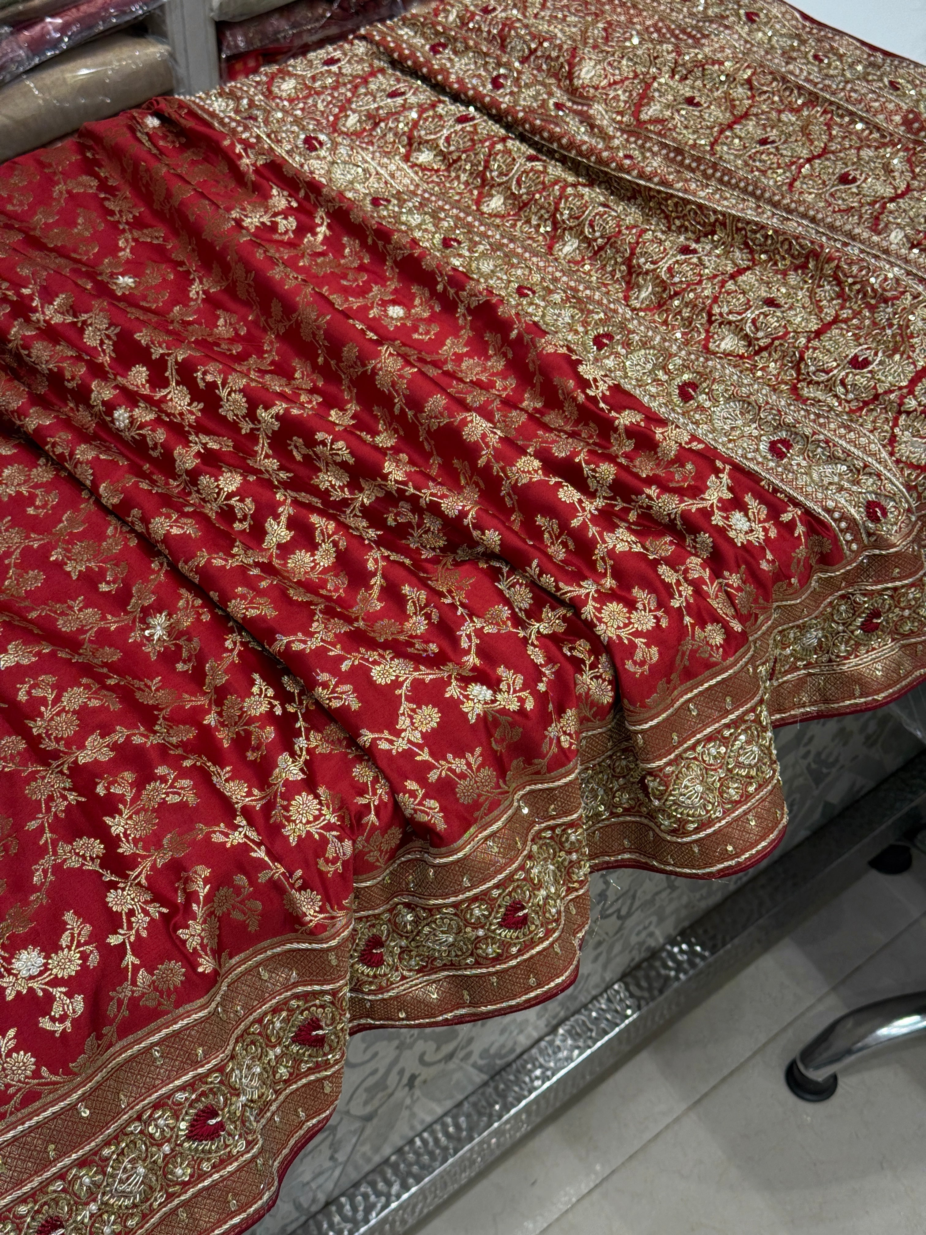 Maroon Banarasi Heart Border Resham 2.0 Zardozi Hand Embroidery Saree