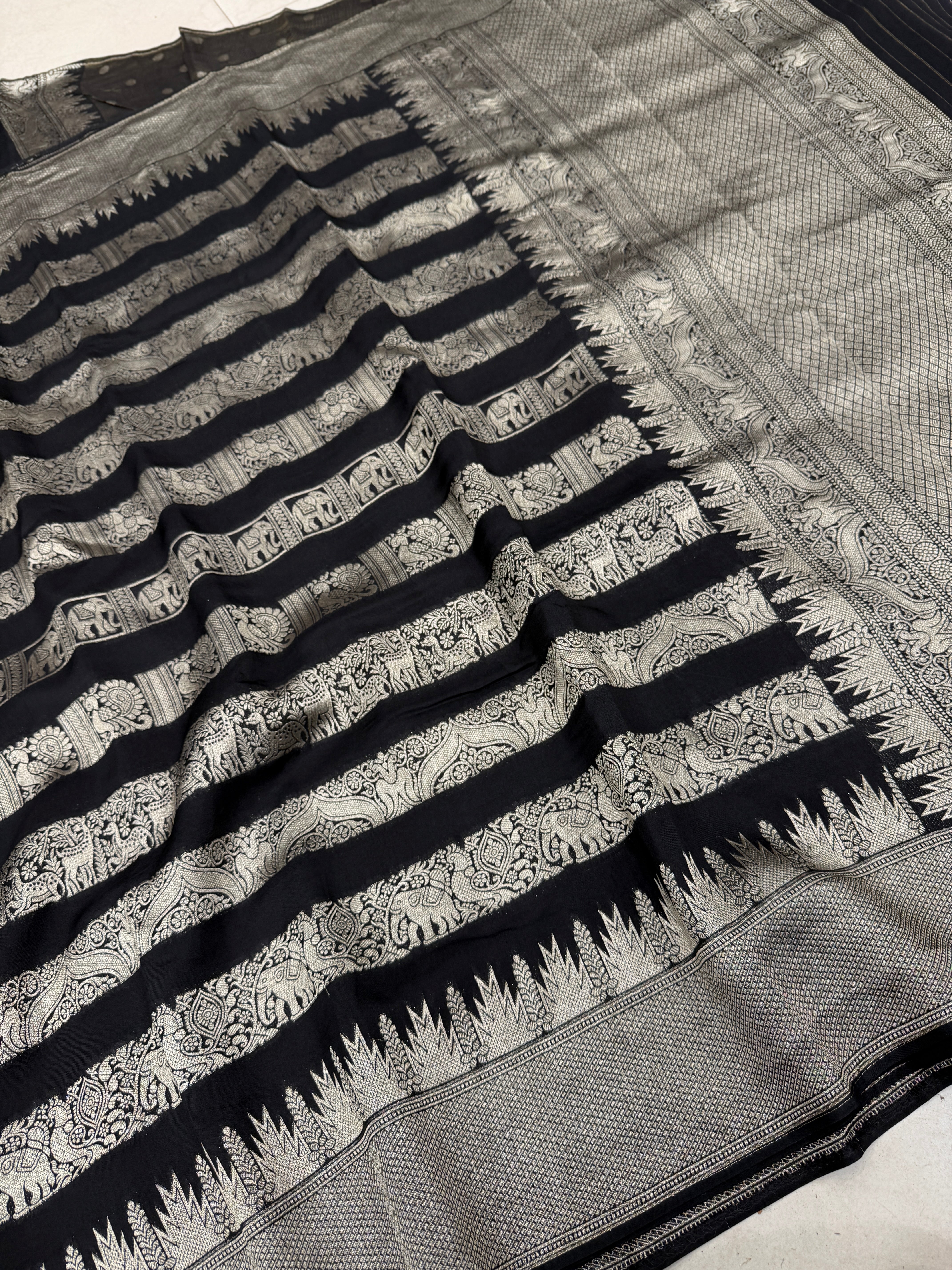 Nita Ambani Inspired Black Contemporary Kanchi Banarasi Saree