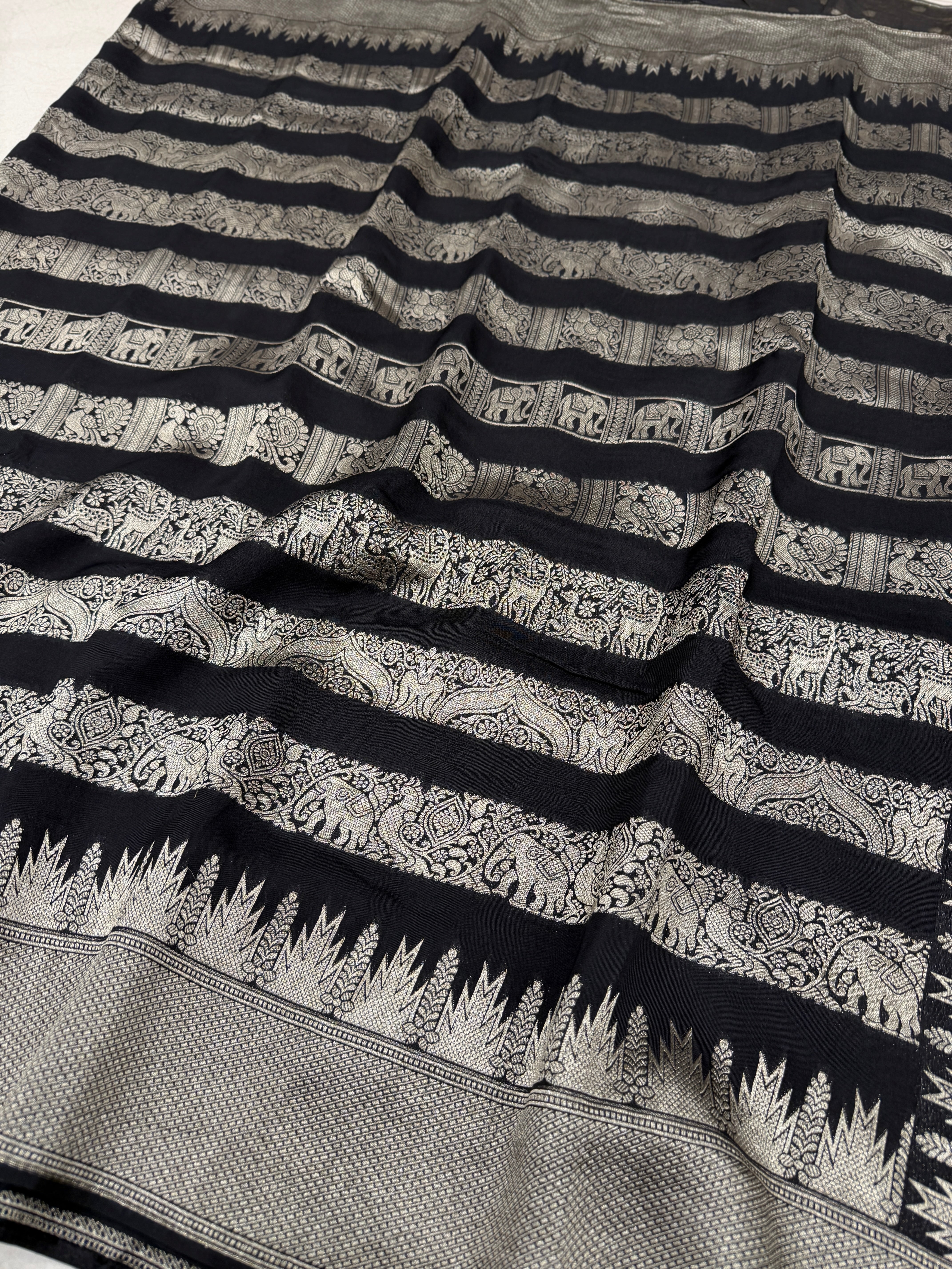 Nita Ambani Inspired Black Contemporary Kanchi Banarasi Saree