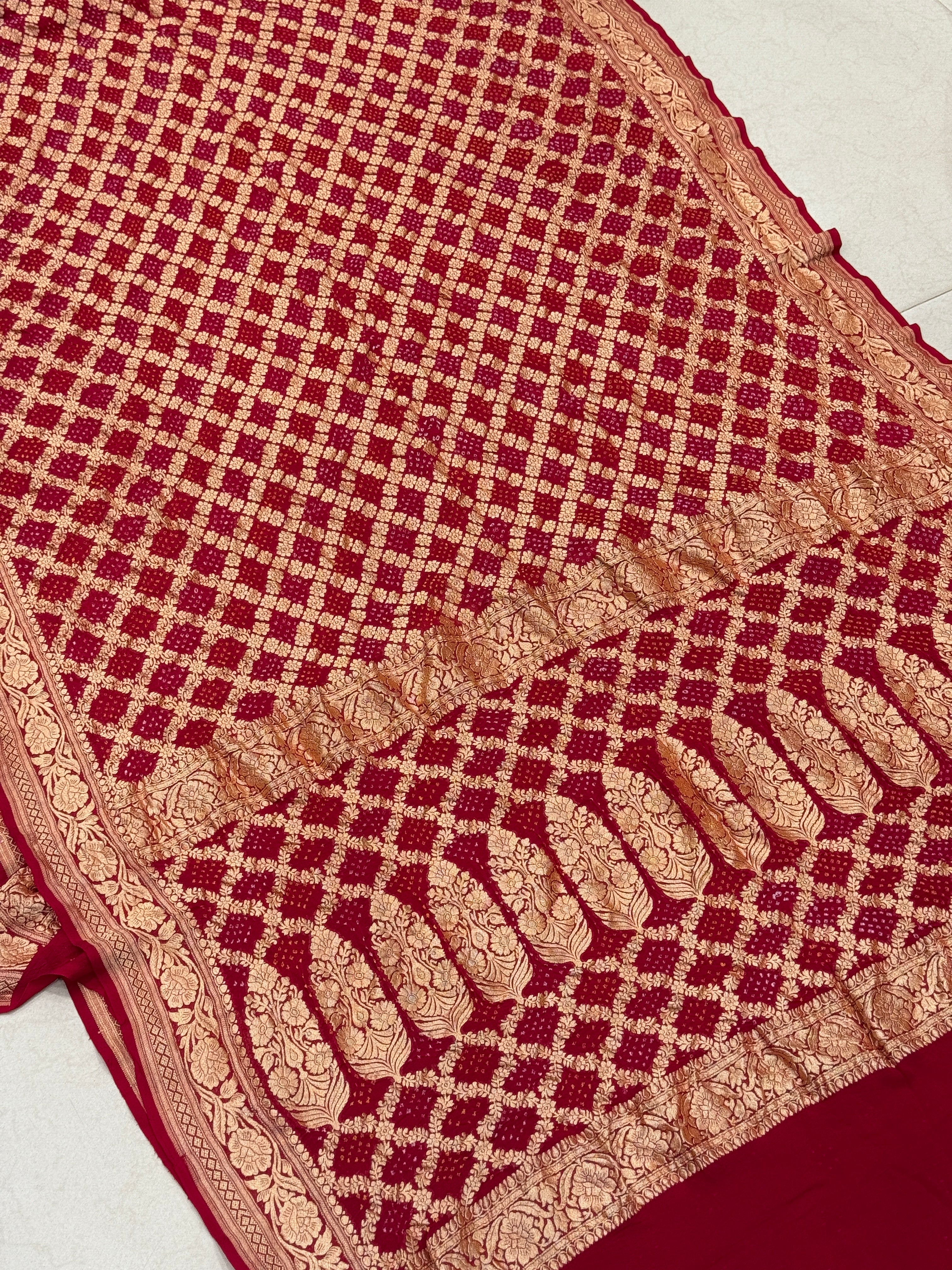 Maroon Floral Border Georgette Handloom Bandhej Bandhini Saree
