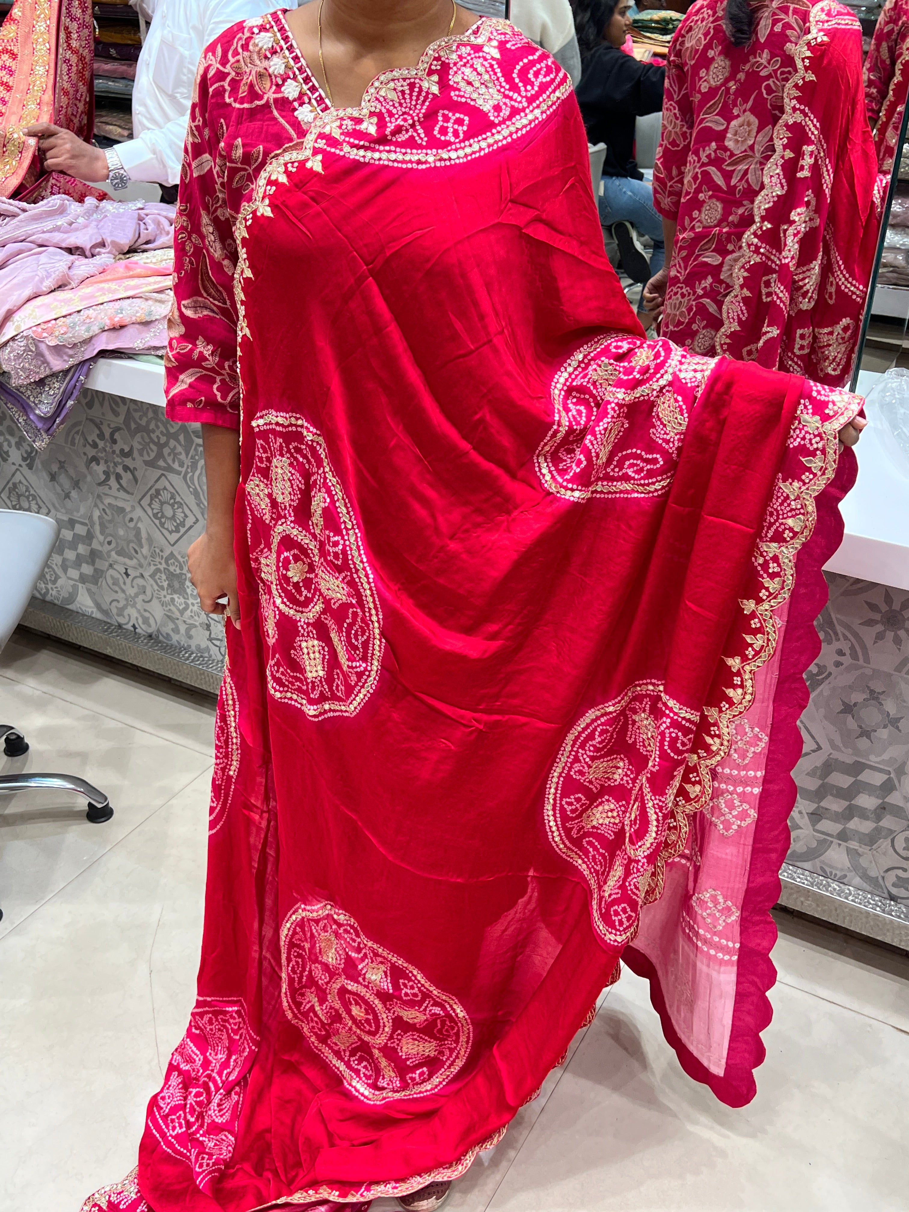 Red Rani Pallu Bandhej Gajji Silk Gotapatti Saree