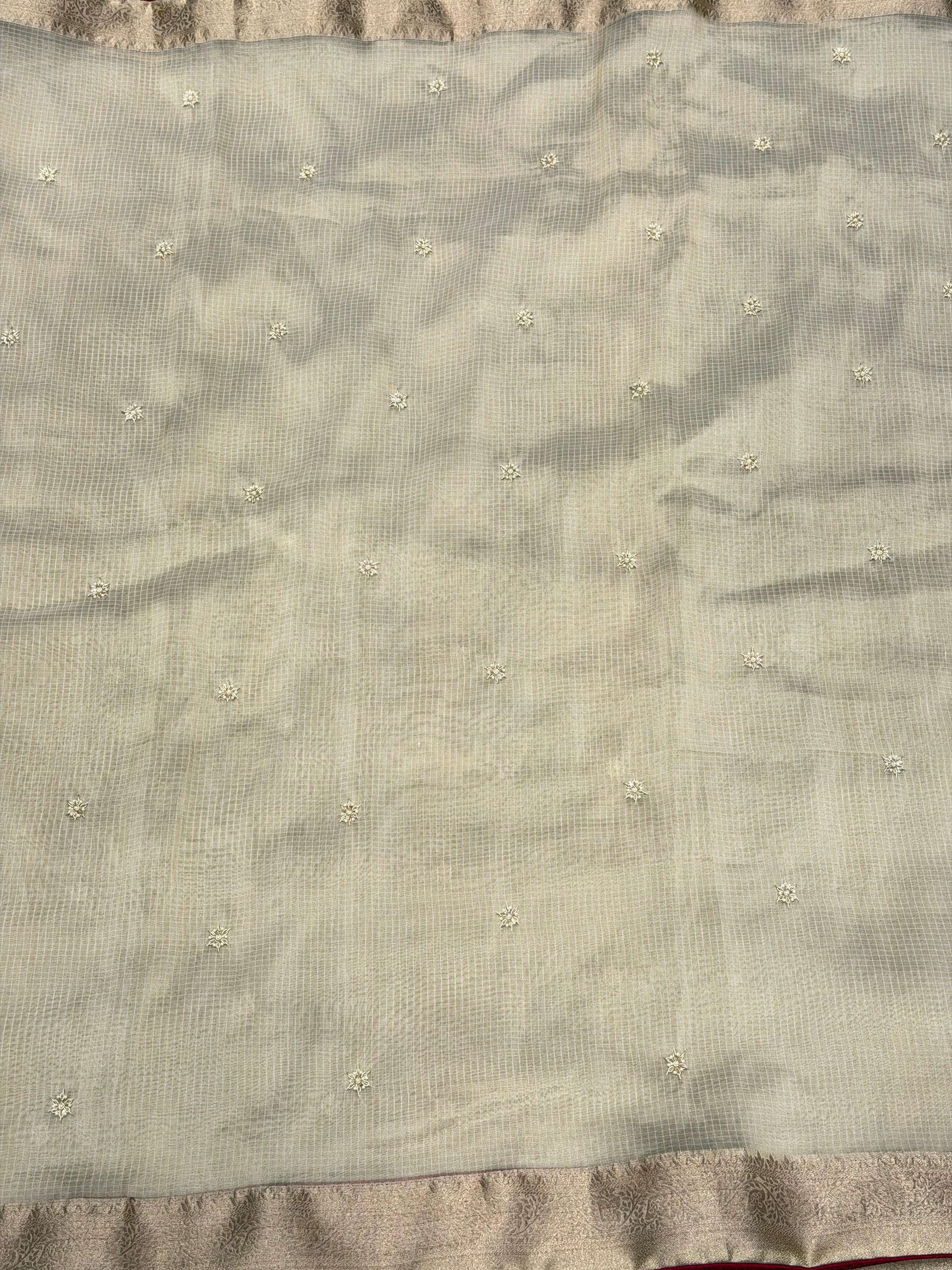 Soft Tissue Sitara Buttis Contrast Blouse Saree