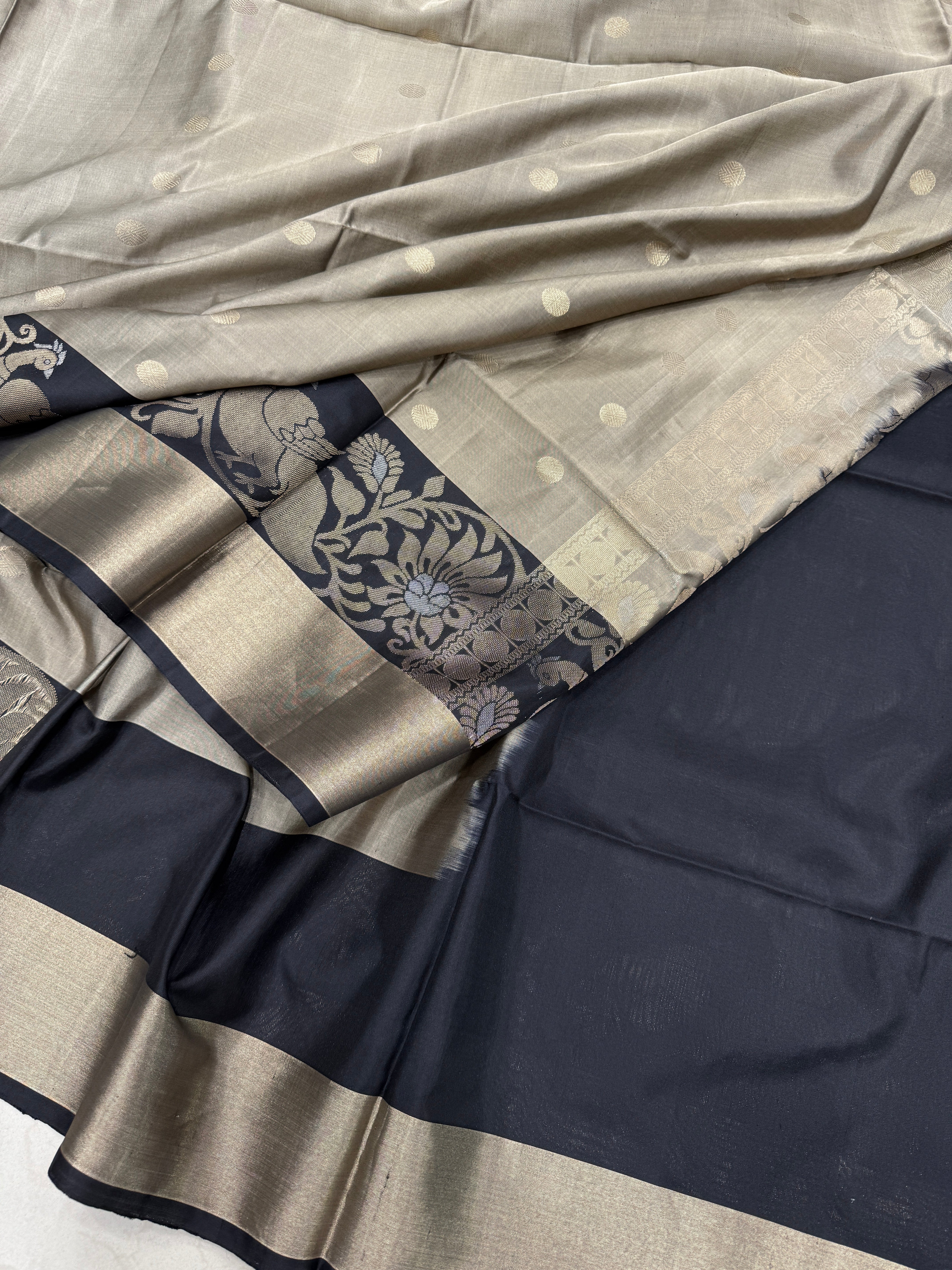 Cement Beige Handloom Kanchipuram Pure Silk Saree