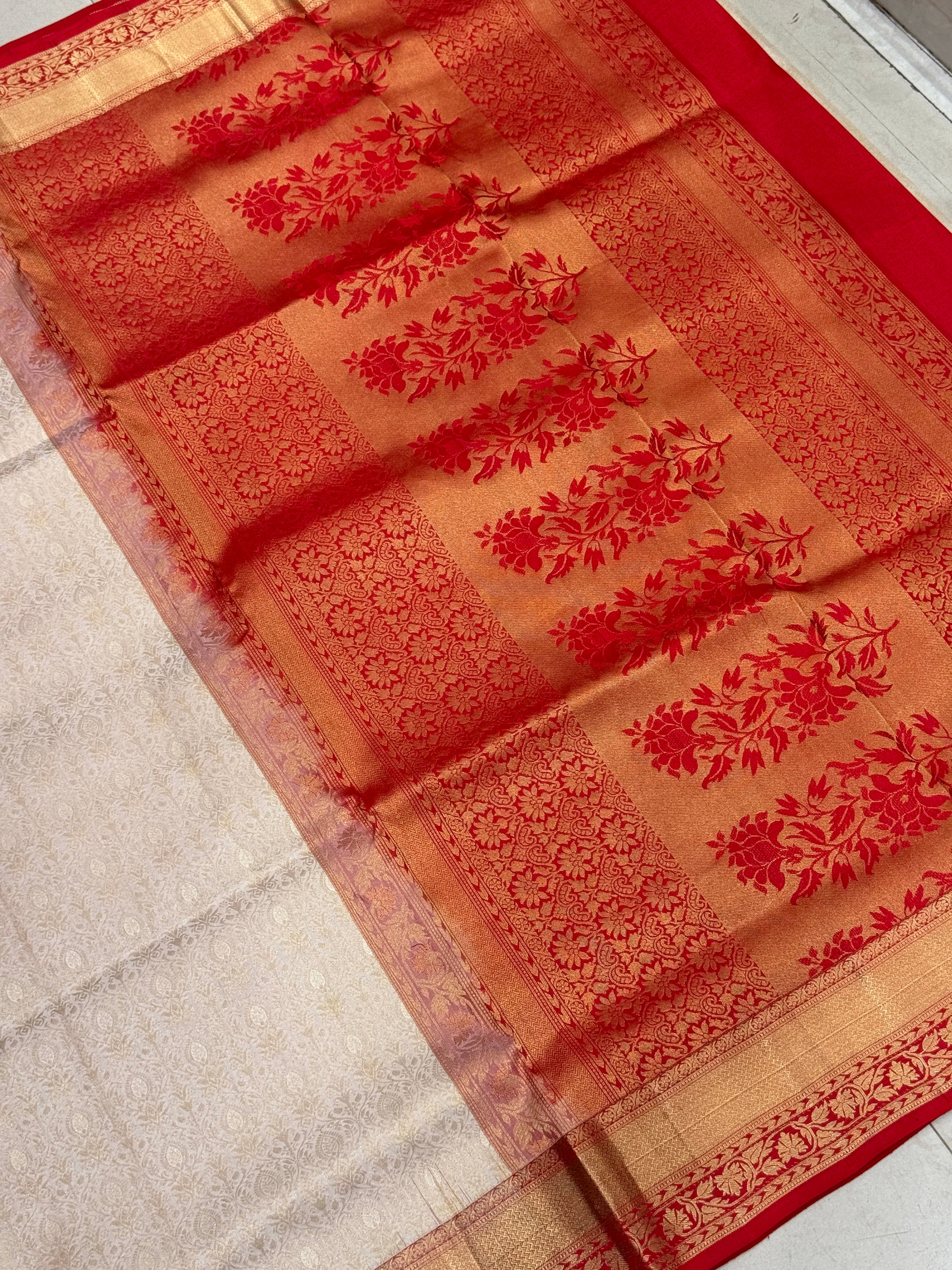 Beige Red Butta Brocade Handloom Kanchipuram Pure Silk Saree