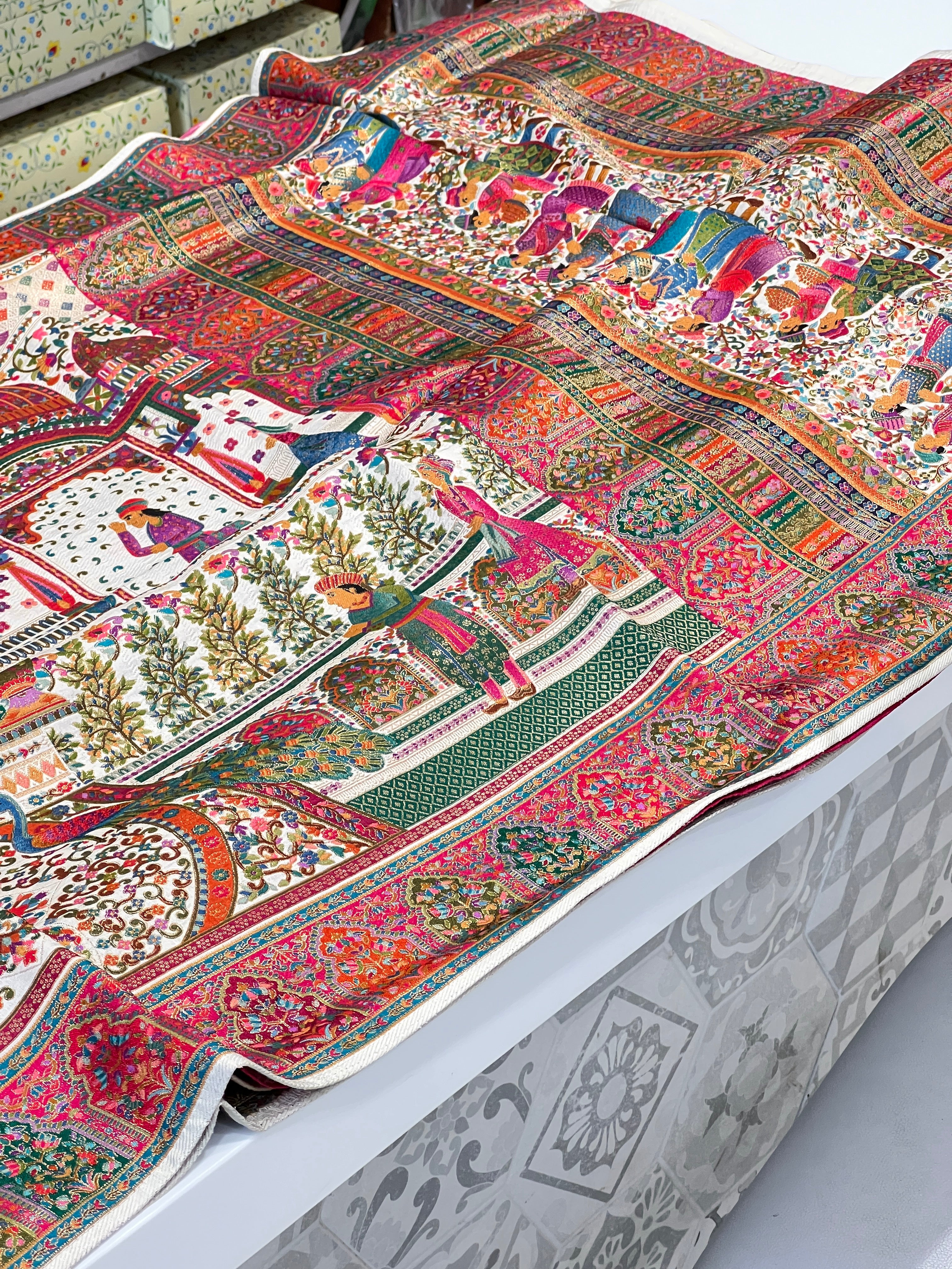 Off White Pashmina Darbar Style Silk Saree