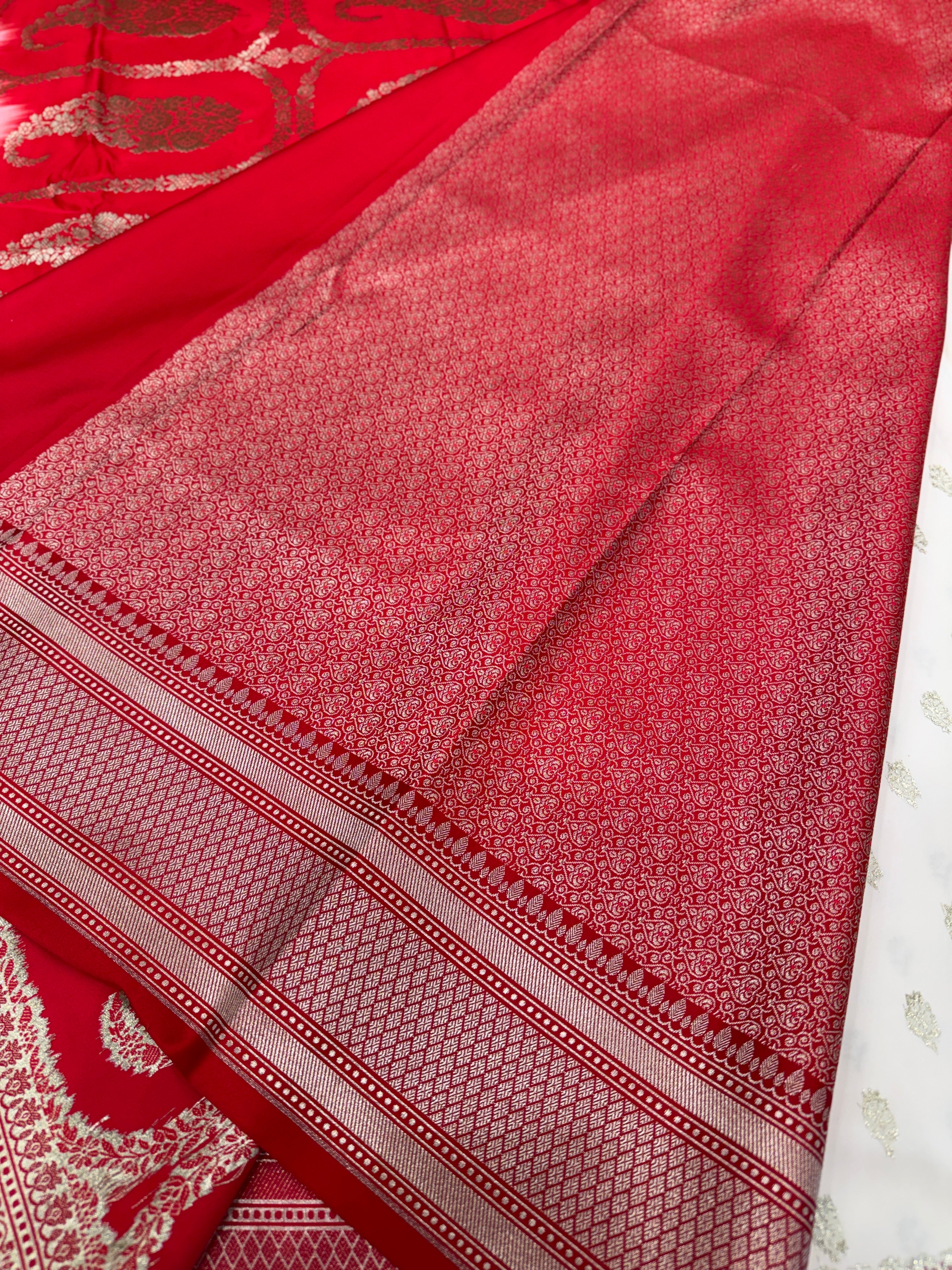 Moti White Red Pallu Banarasi Buttis Saree