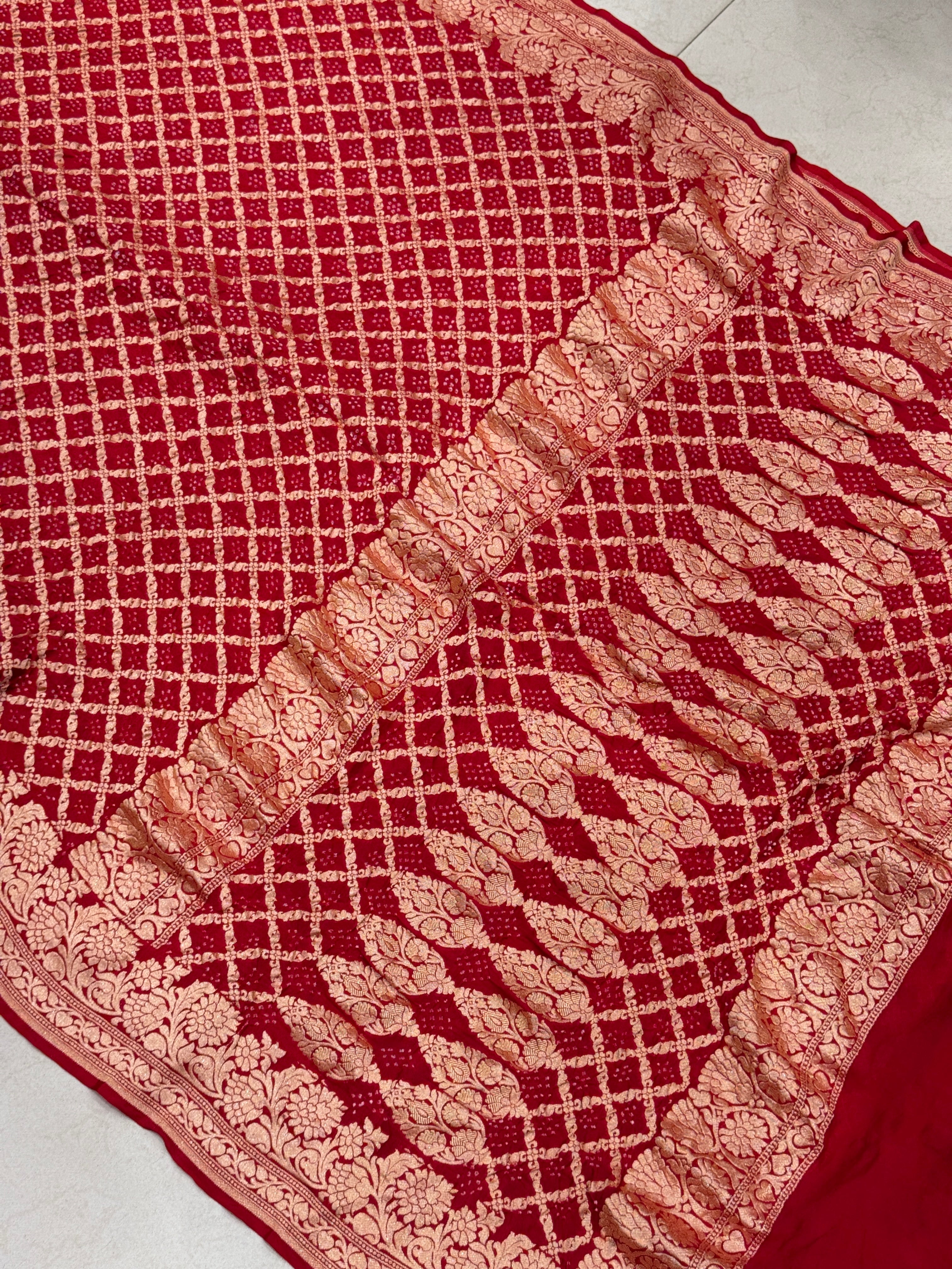 Red Double Floral Border Georgette Handloom Bandhej Bandhini Saree