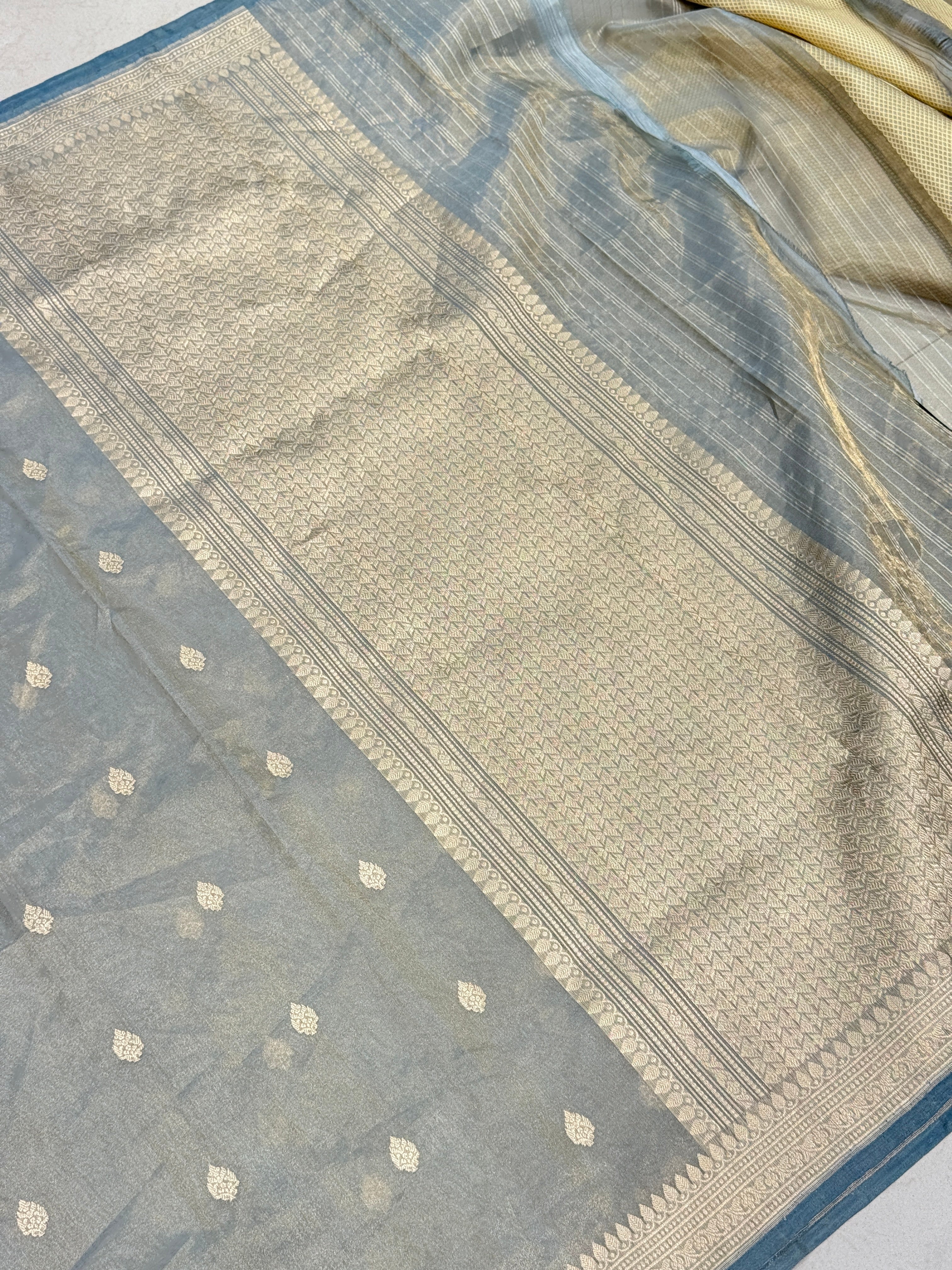 Cement Grey Handloom Banarasi Tissue Kadwa Saree