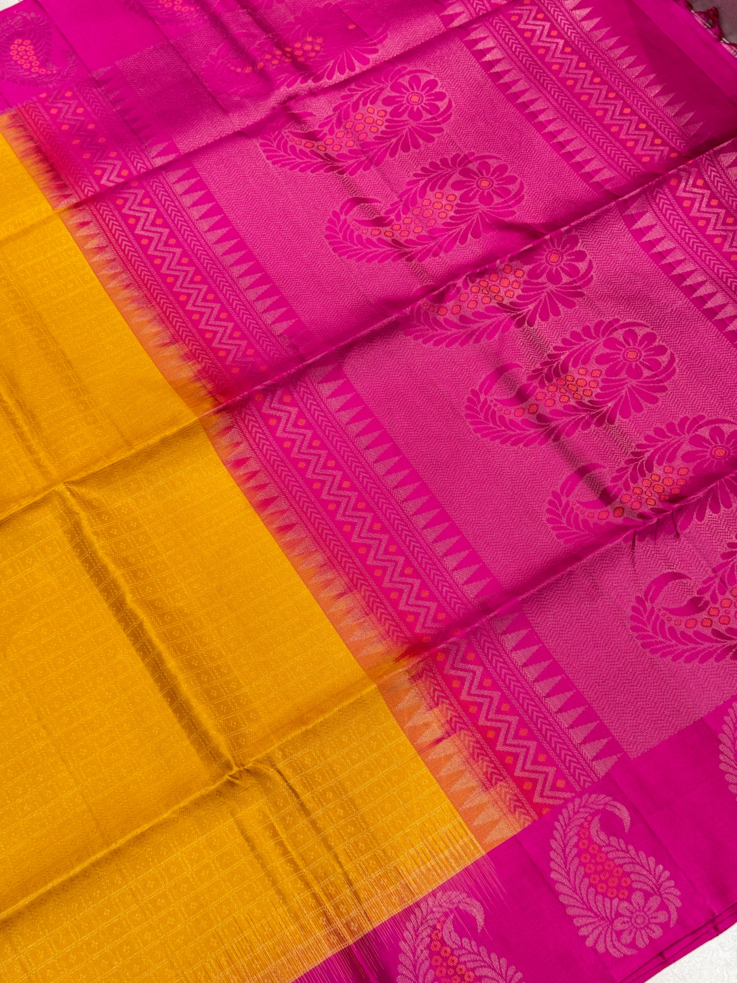 Yellow Rani Small Zari Checks Handloom Kanchipuram Pure Silk Saree
