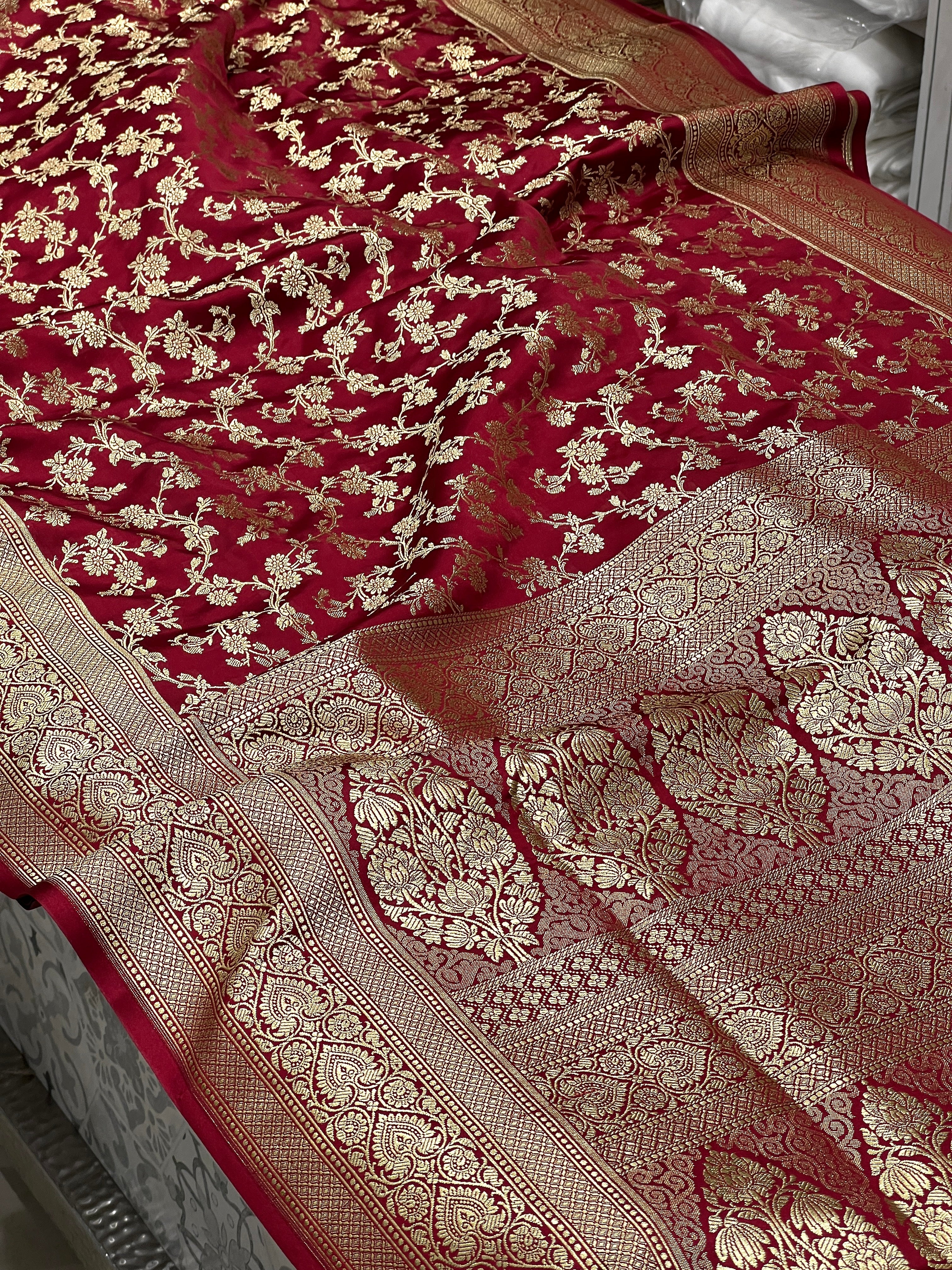 Maroon Banarasi Silk Heart Border Saree