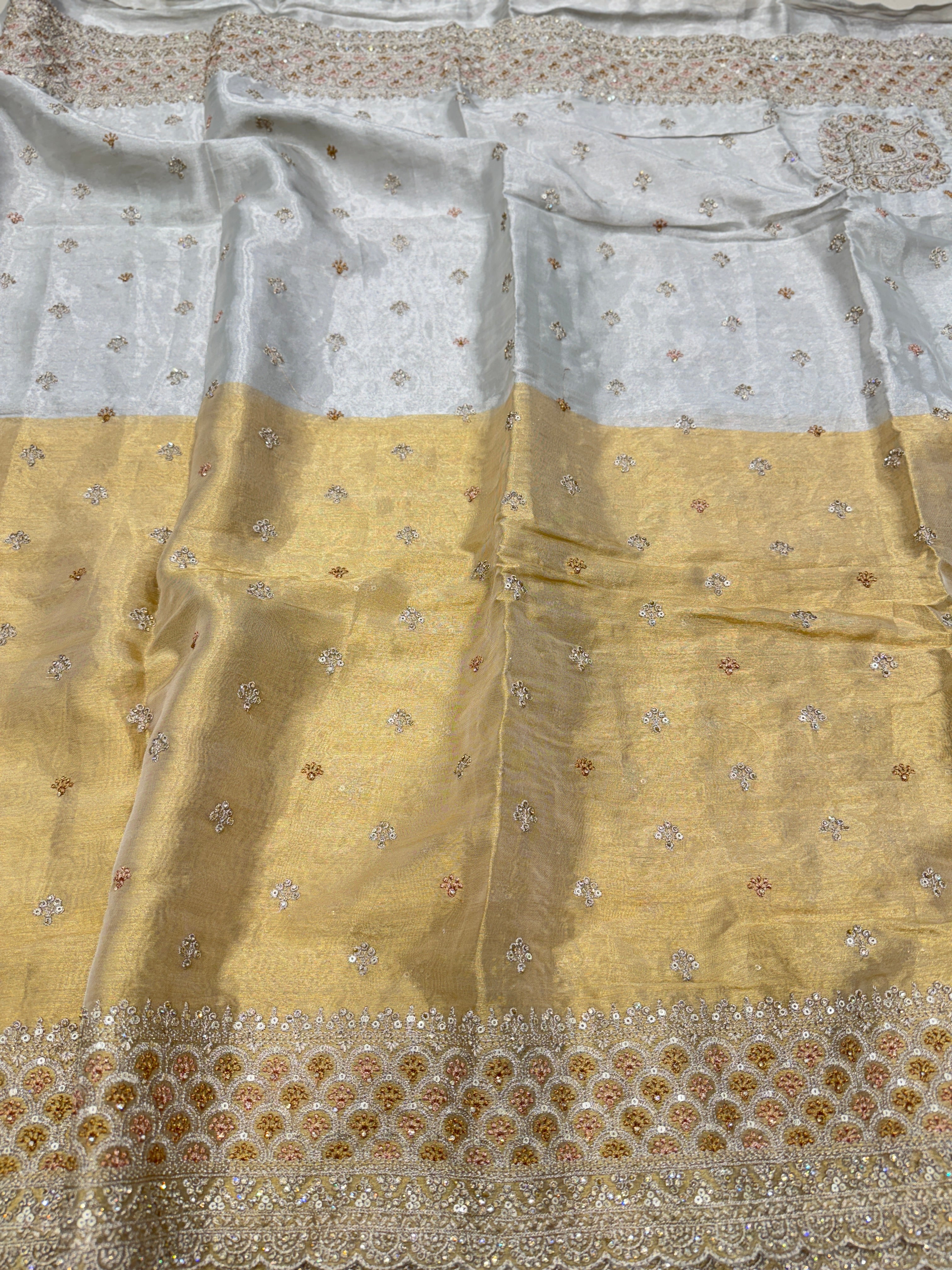 Golden Silver Soft Tissue Pita Small Scallop Embroidery Saree